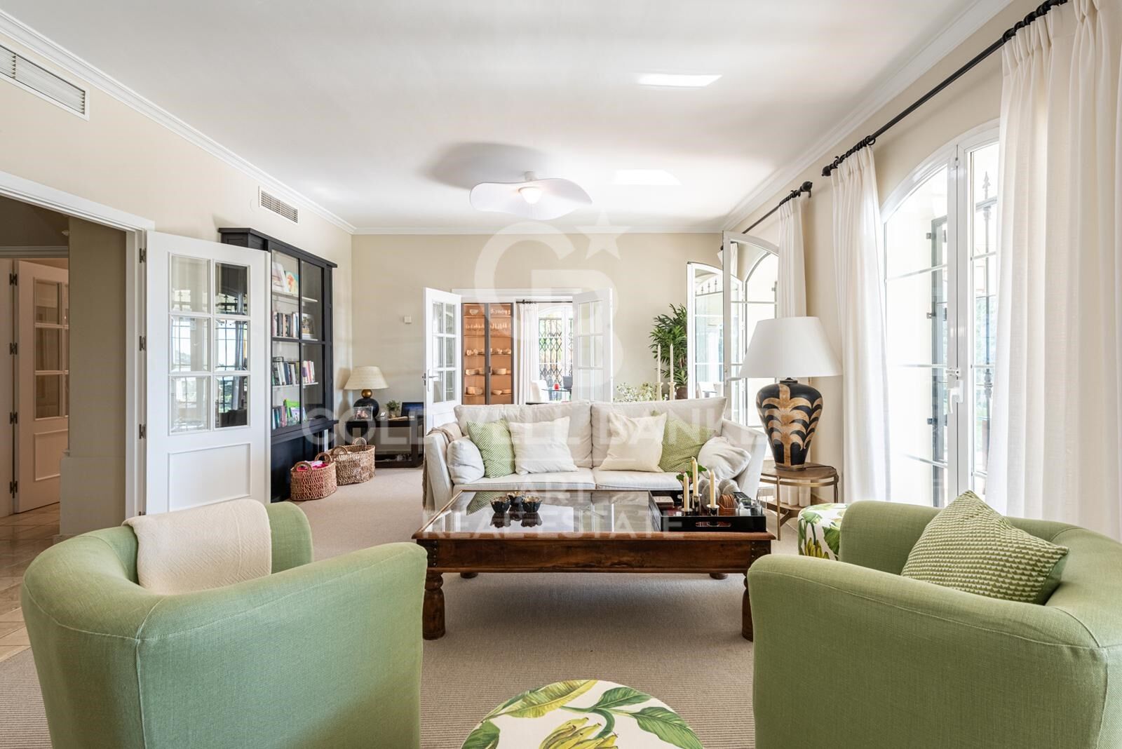 Elegant Andalusian-style villa in Vega del Colorado, Benahavís