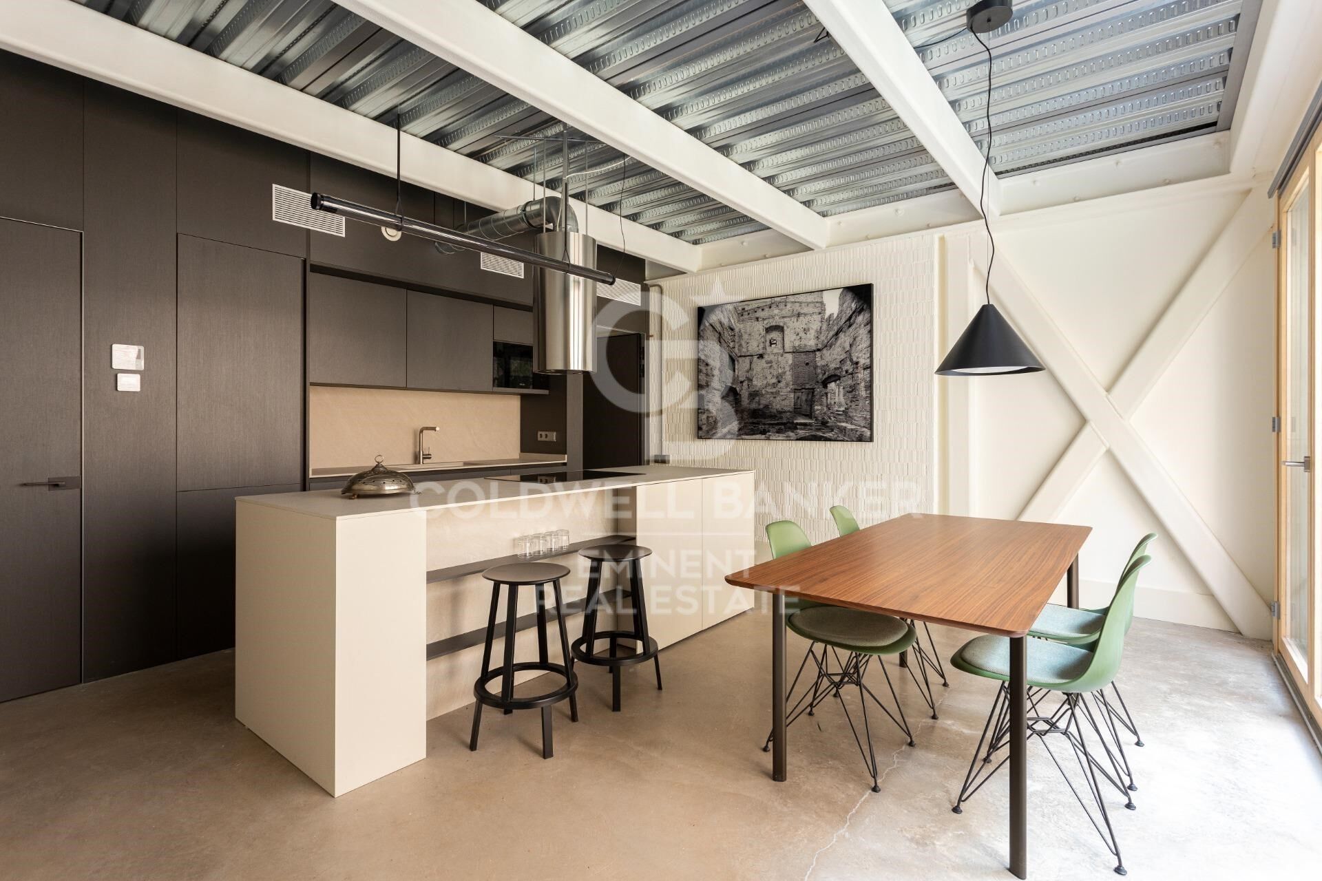 A08_ Neubau-Triplex mit Gemeinschaftspool _ Can Ricart, Halle A