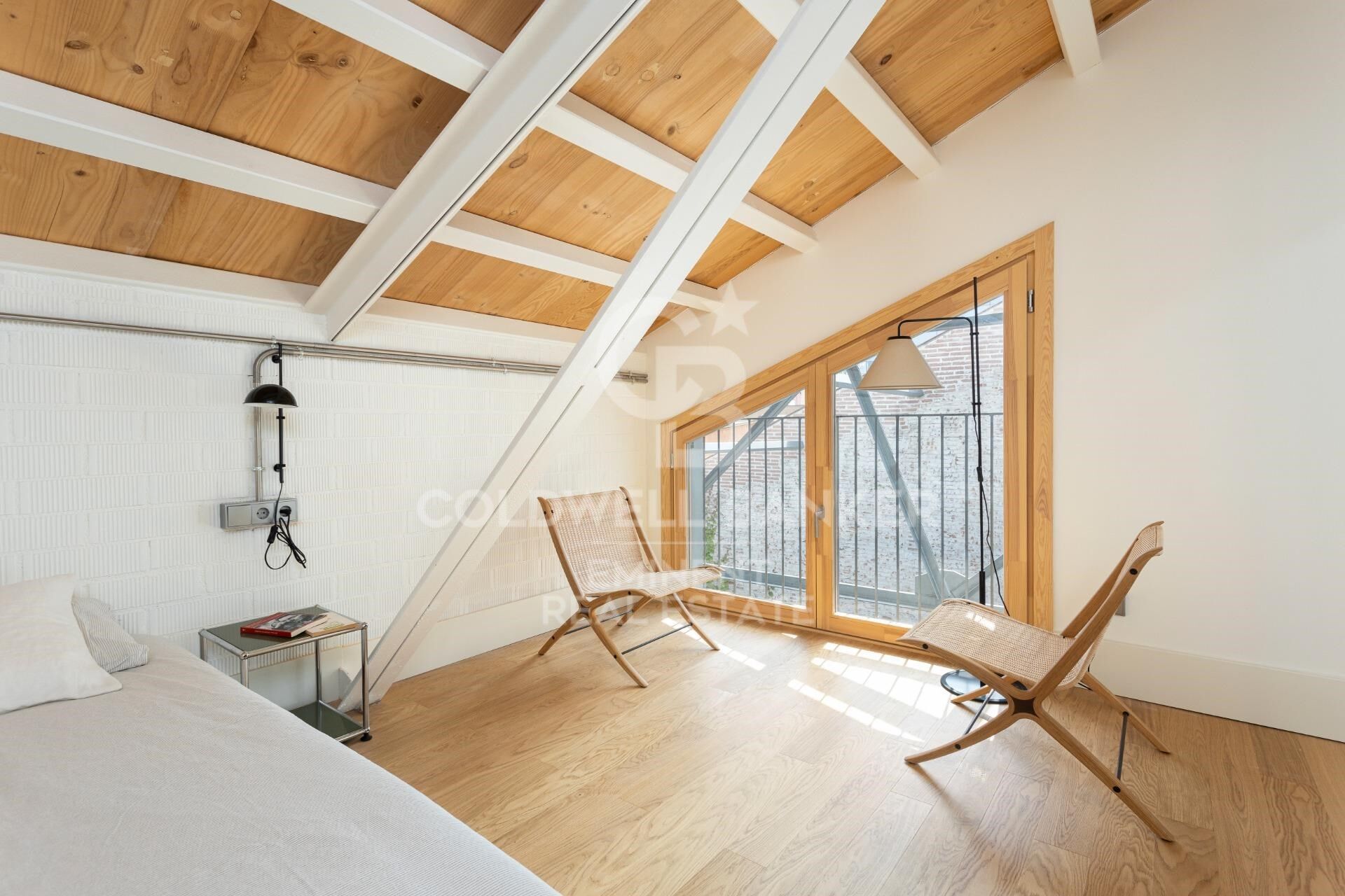 A08_ New-build triplex with communal swimming pool _ Can Ricart in Nave A