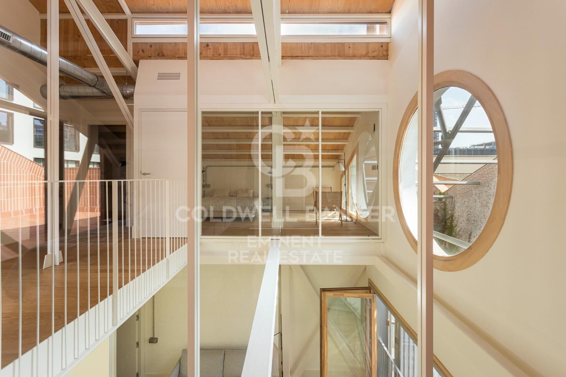 A08_ Neubau-Triplex mit Gemeinschaftspool _ Can Ricart, Halle A