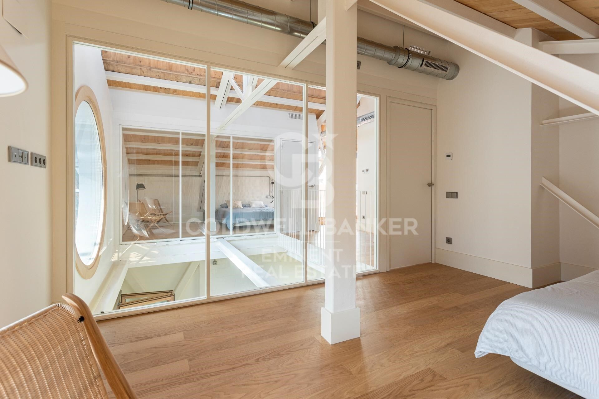 A08_ Neubau-Triplex mit Gemeinschaftspool _ Can Ricart, Halle A
