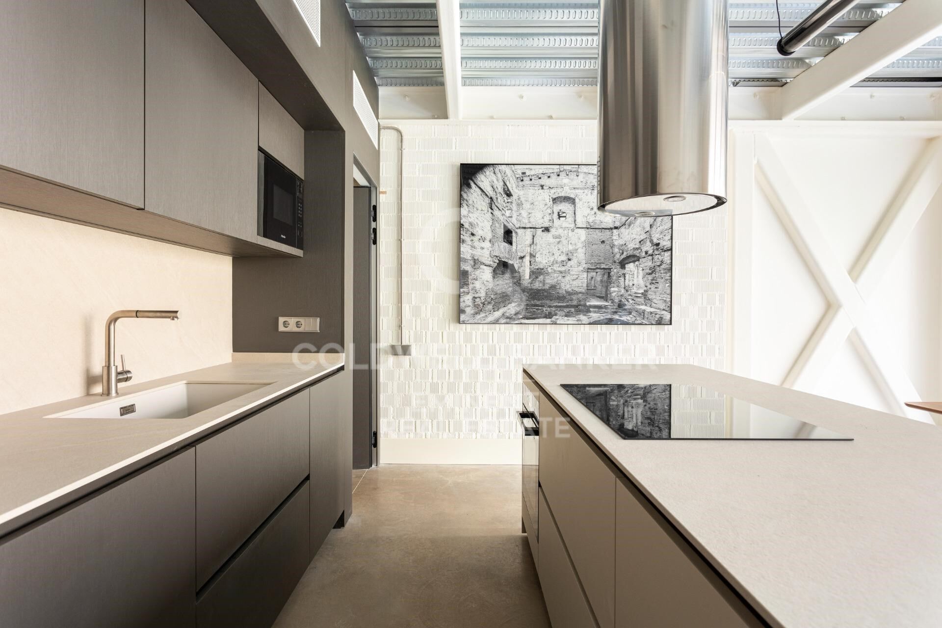 A08_ Tríplex de obra nueva con piscina comunitaria _ Can Ricart en Nave A