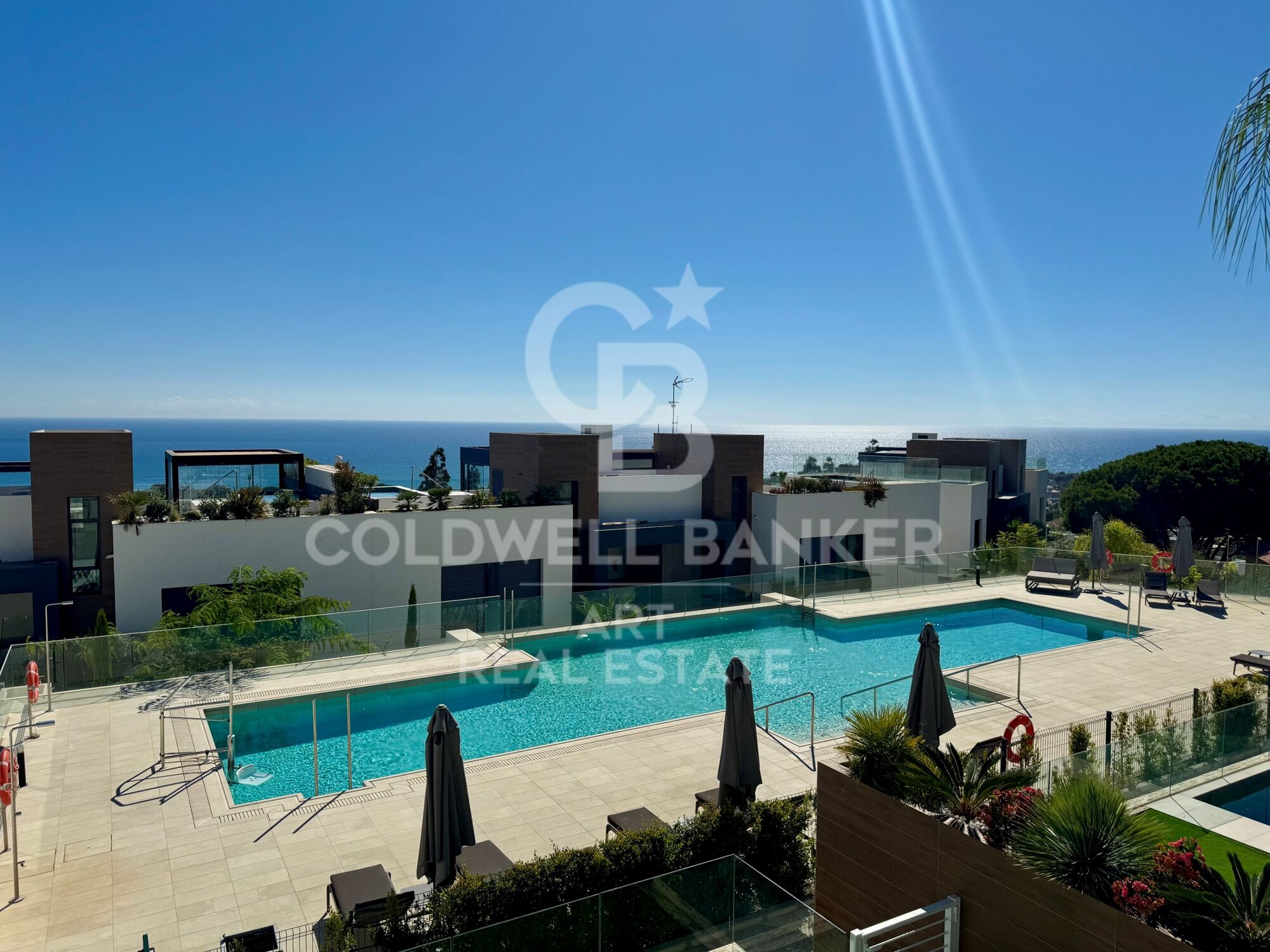 Ático moderno con vistas al mar y piscina privada en la azotea - Cabopino, Marbella