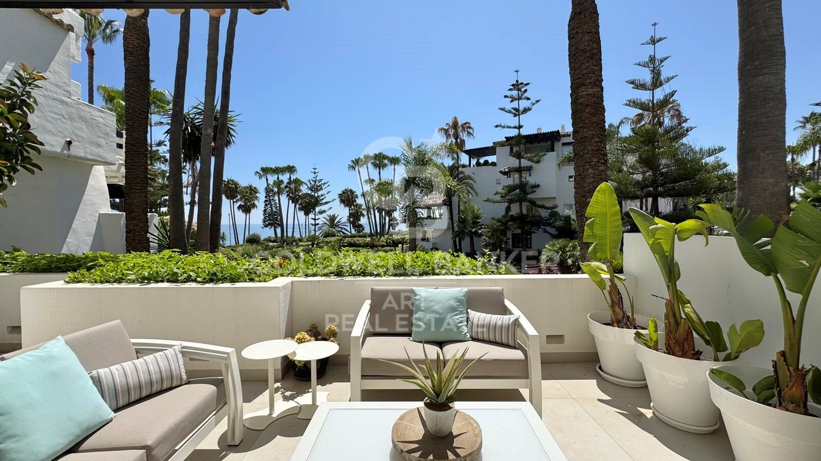 Luxusapartment mit Meerblick in Puente Romano, Marbella