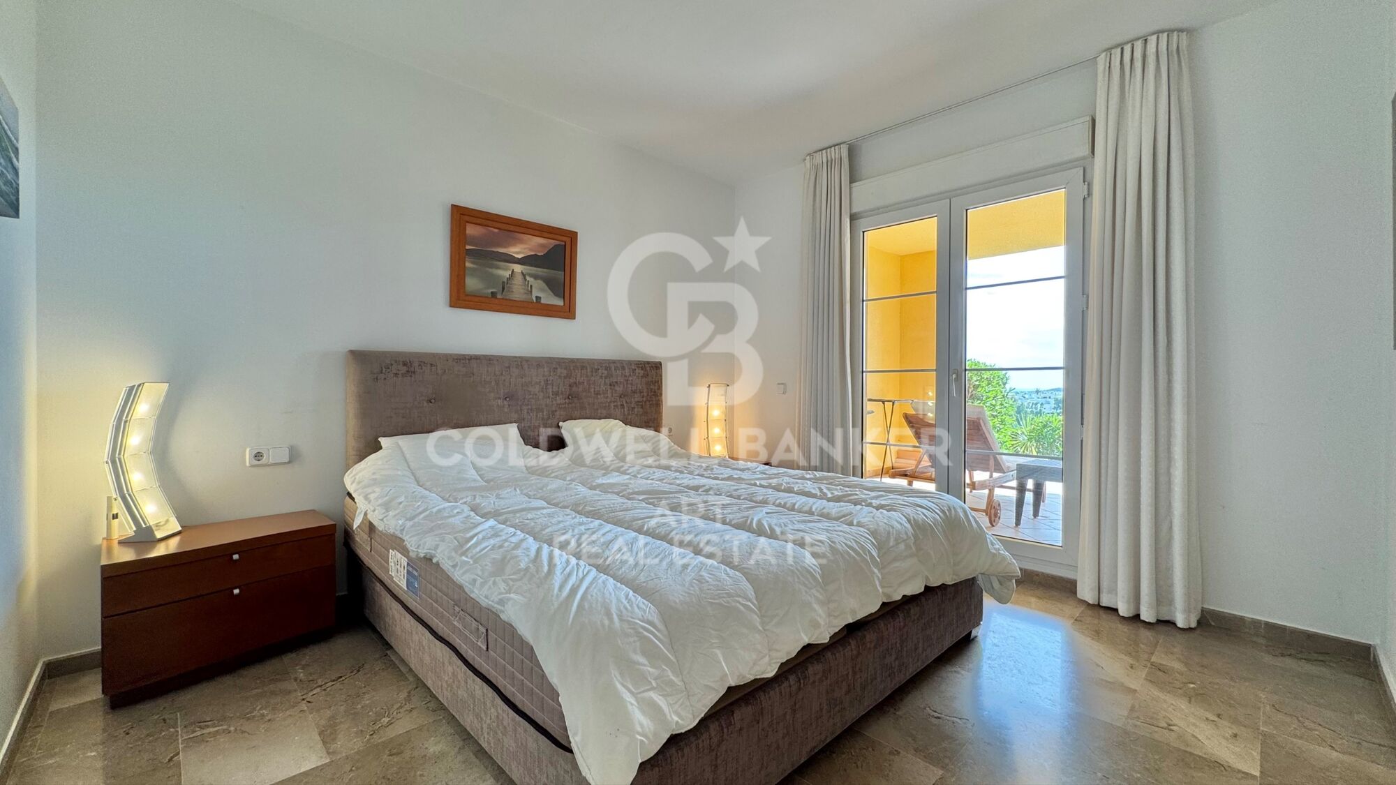 Elegante Erdgeschosswohnung mit Meerblick, Nueva Andalucía, Marbella