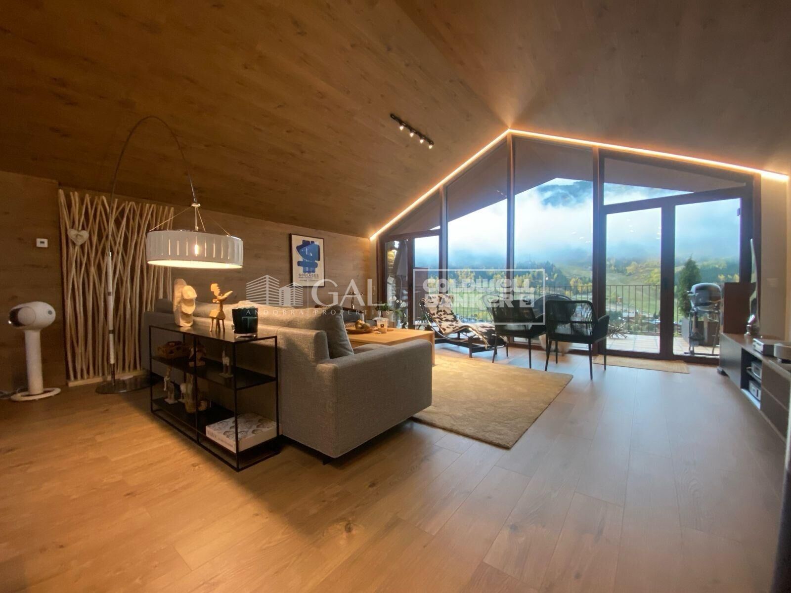 House 4 Bedrooms Sale Canillo