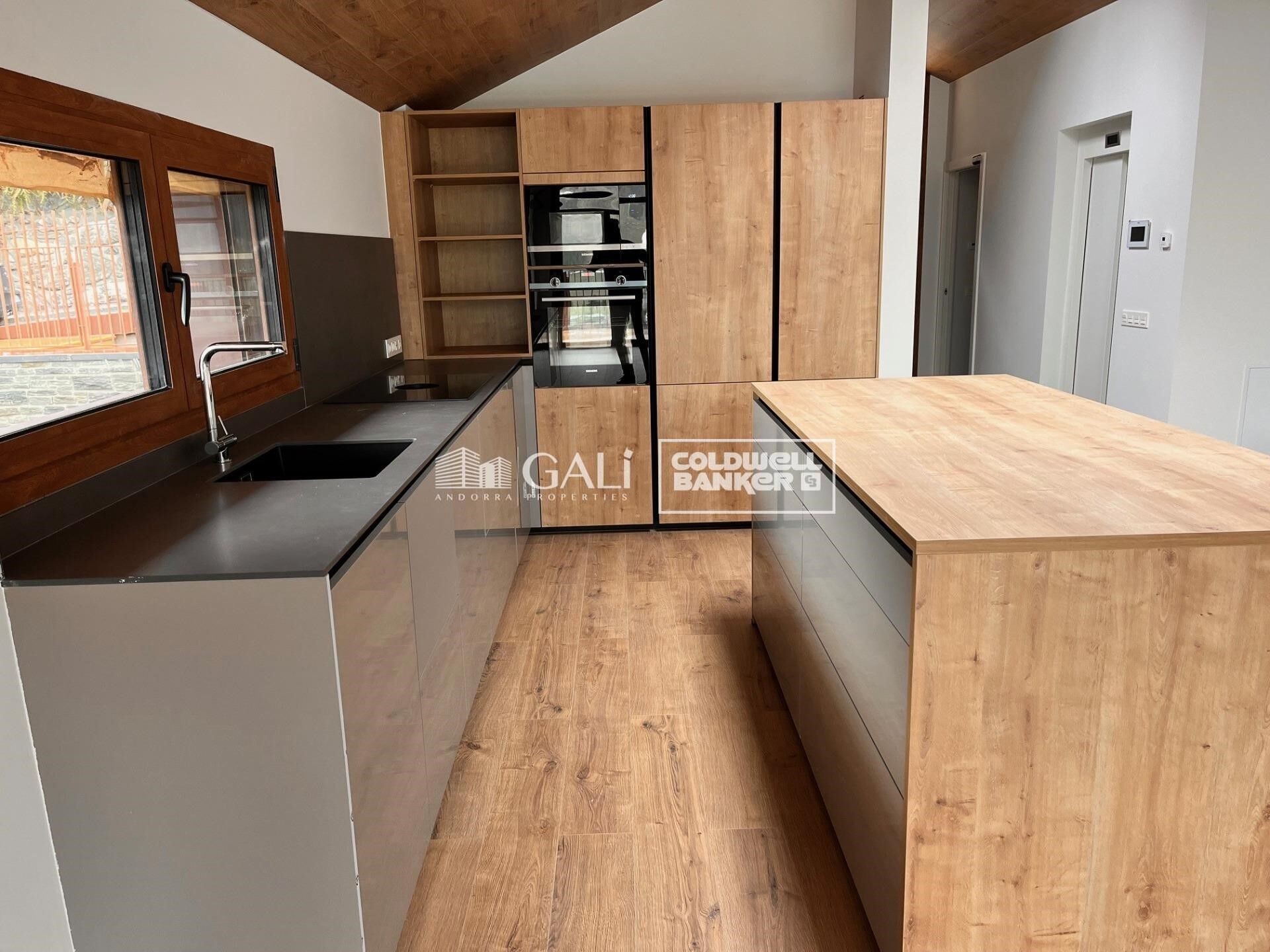 House 4 Bedrooms Sale Canillo