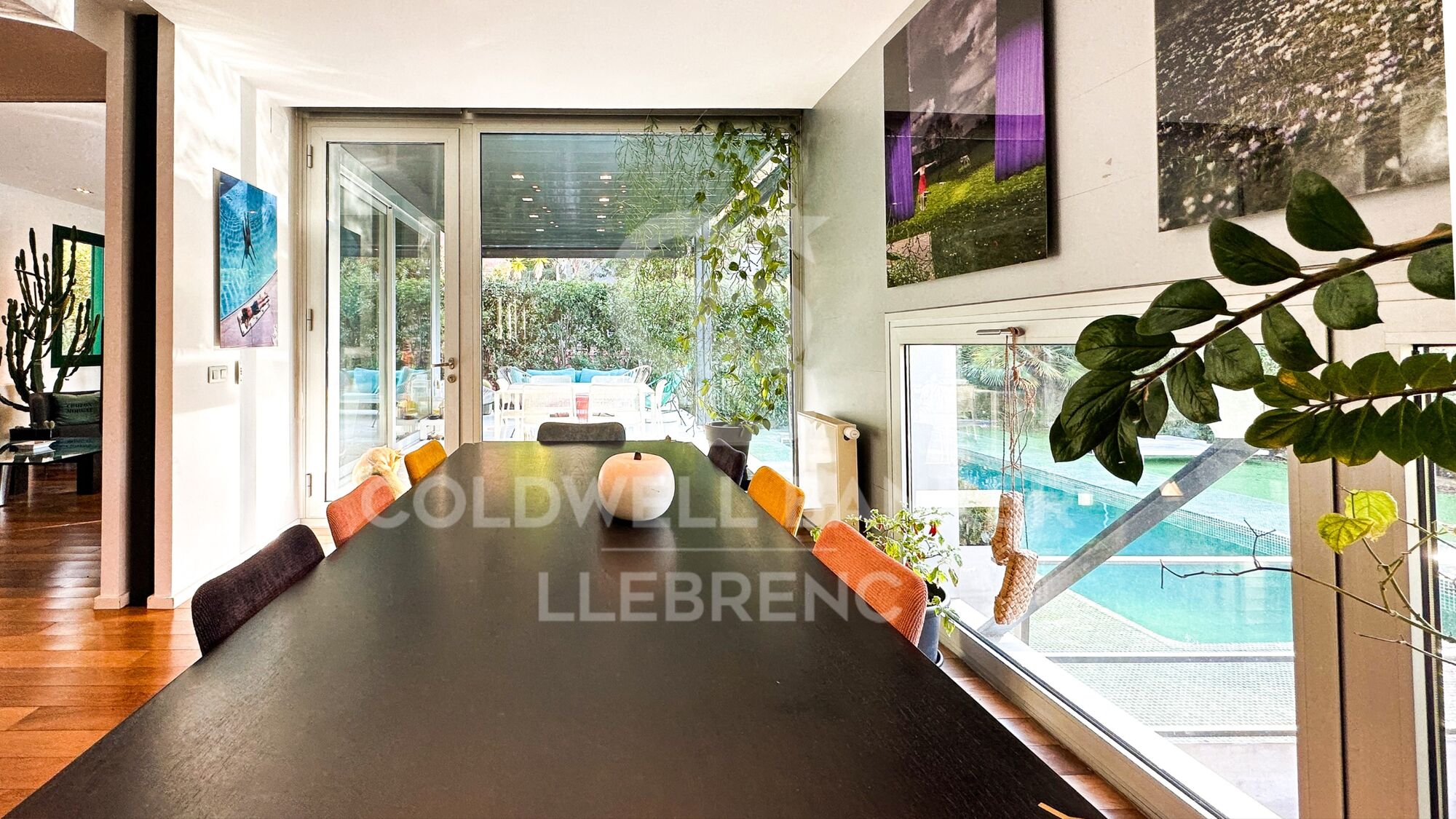 Espectacular casa en venta en Vallvidrera con piscina