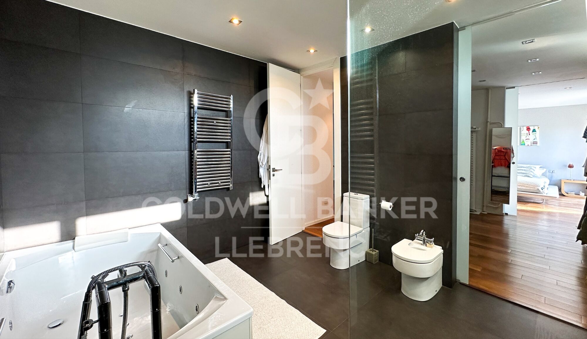 Espectacular casa en venta en Vallvidrera con piscina