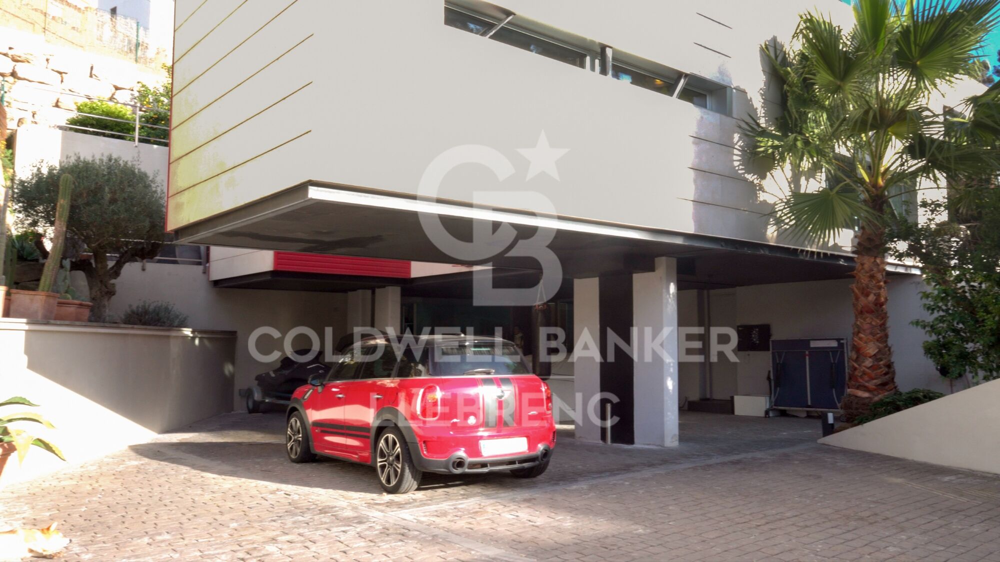 Espectacular casa en venta en Vallvidrera con piscina