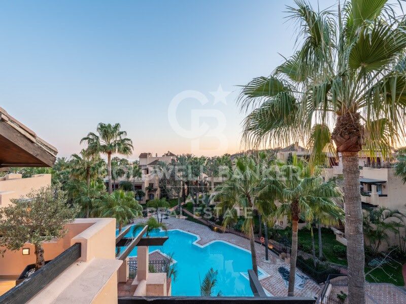 Spectacular beachside penthouse with panoramic solarium terrace, San Pedro Alcántara, Marbella