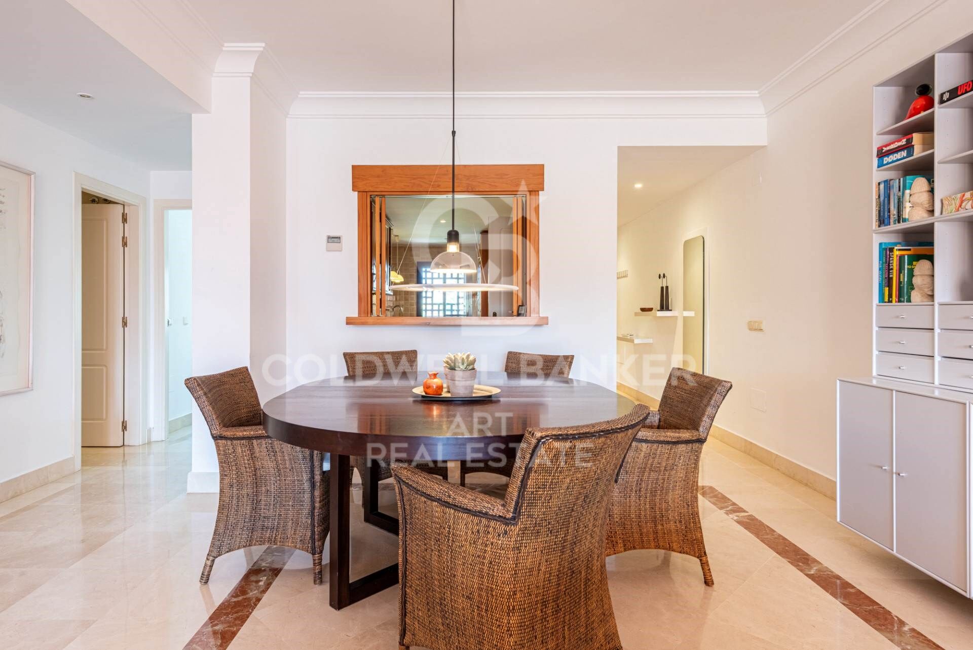 Spectacular beachside penthouse with panoramic solarium terrace, San Pedro Alcántara, Marbella