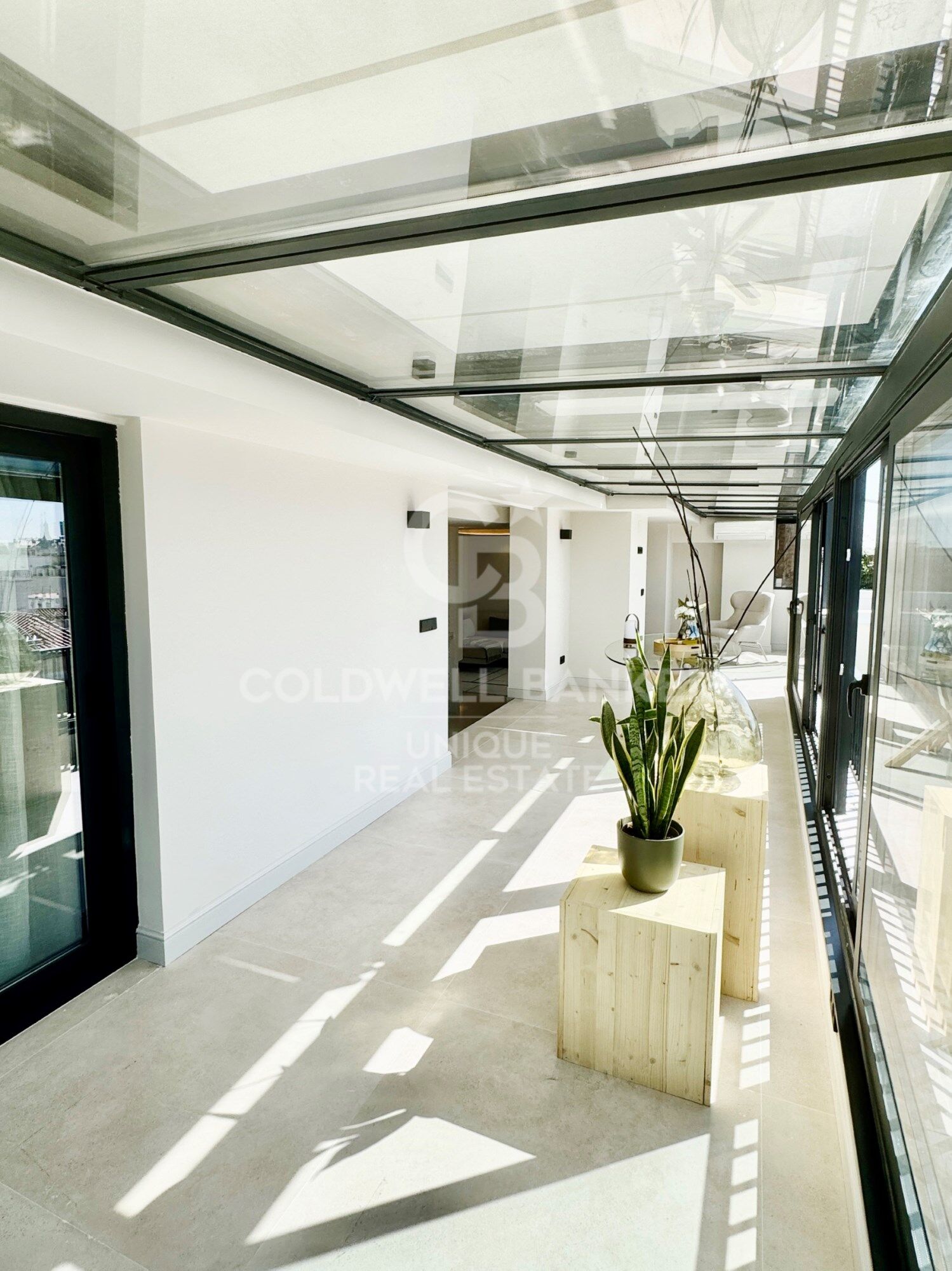 Exclusive penthouse renovated with the best qualities in Trafalgar, Madrid