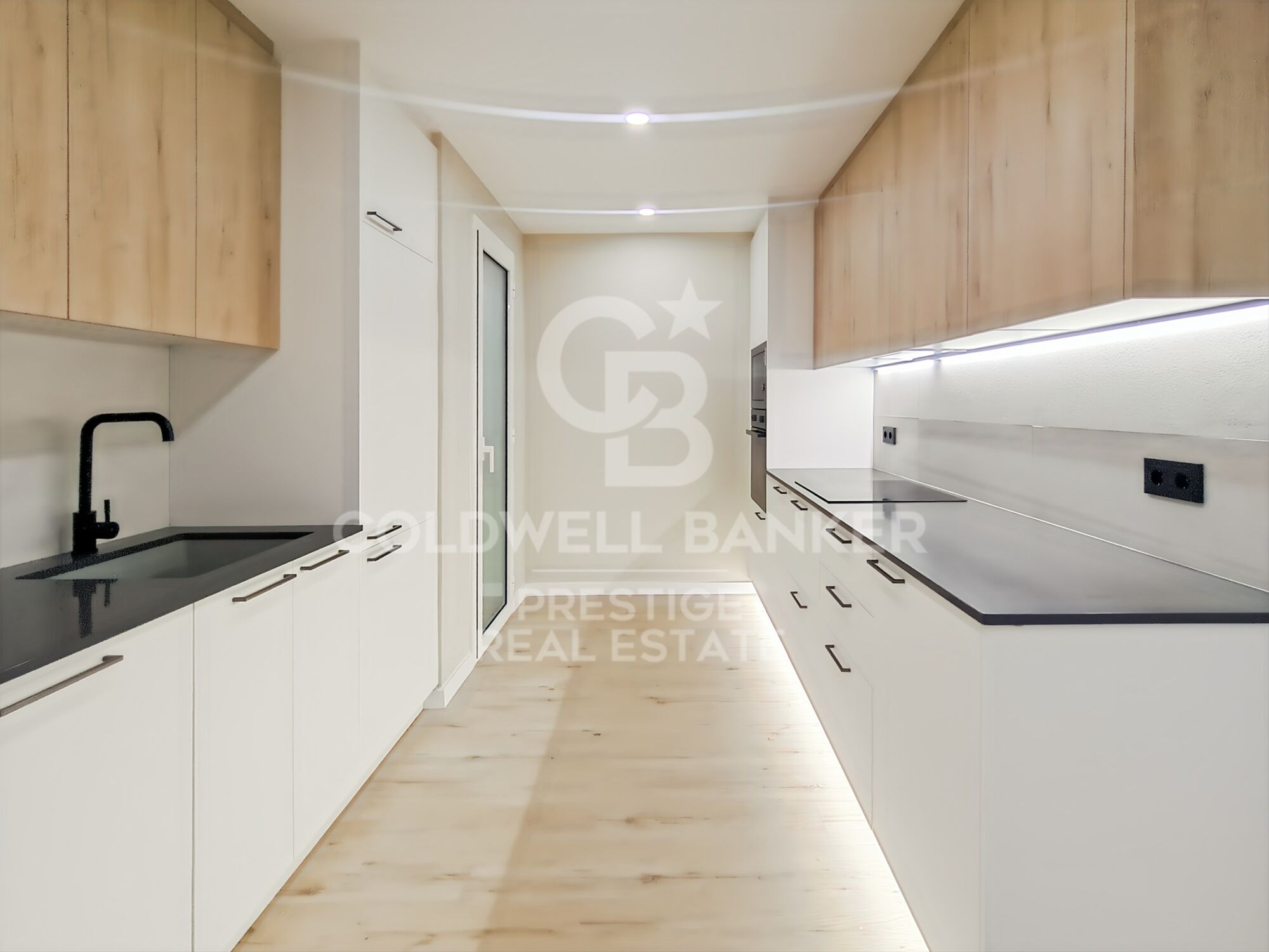 Wohnung mit Balkon in El Camp de l'Arpa del Clot, Barcelona