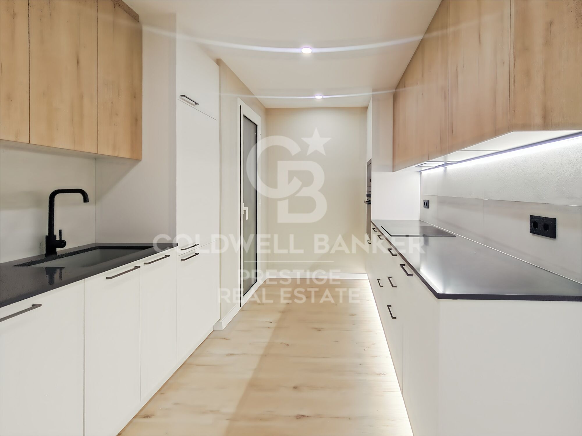 Wohnung mit Balkon in El Camp de l'Arpa del Clot, Barcelona