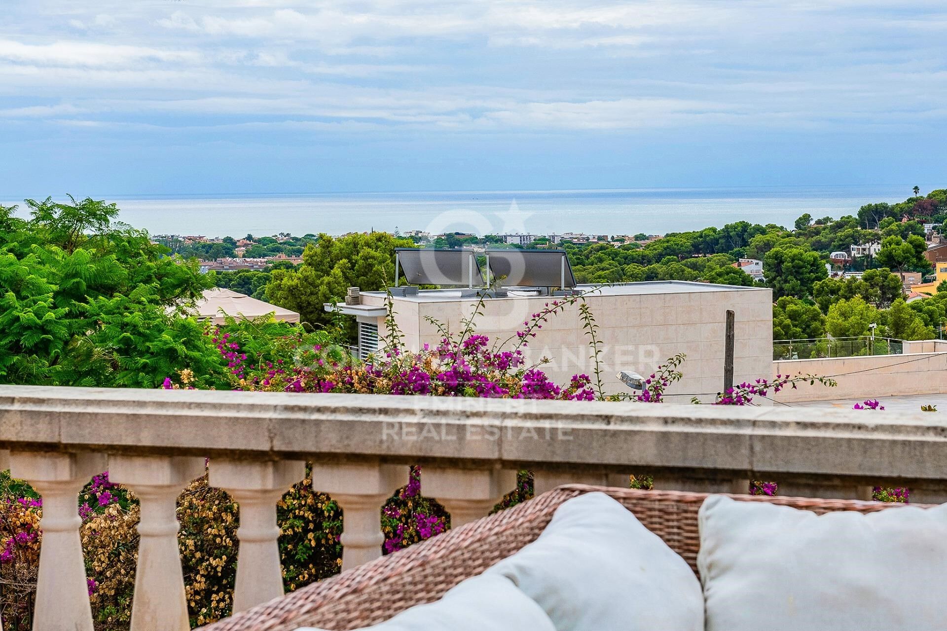 Chalet 9 Bedrooms Sale Castelldefels