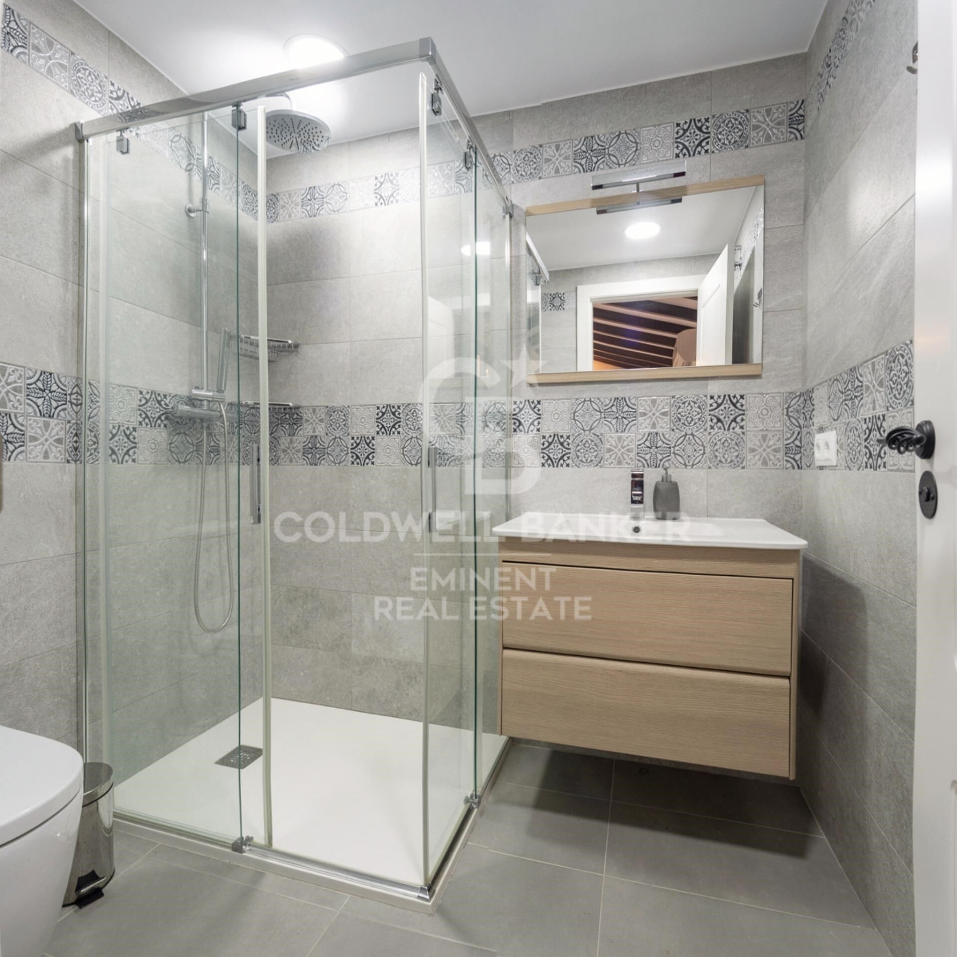 Chalet 9 Bedrooms Sale Castelldefels