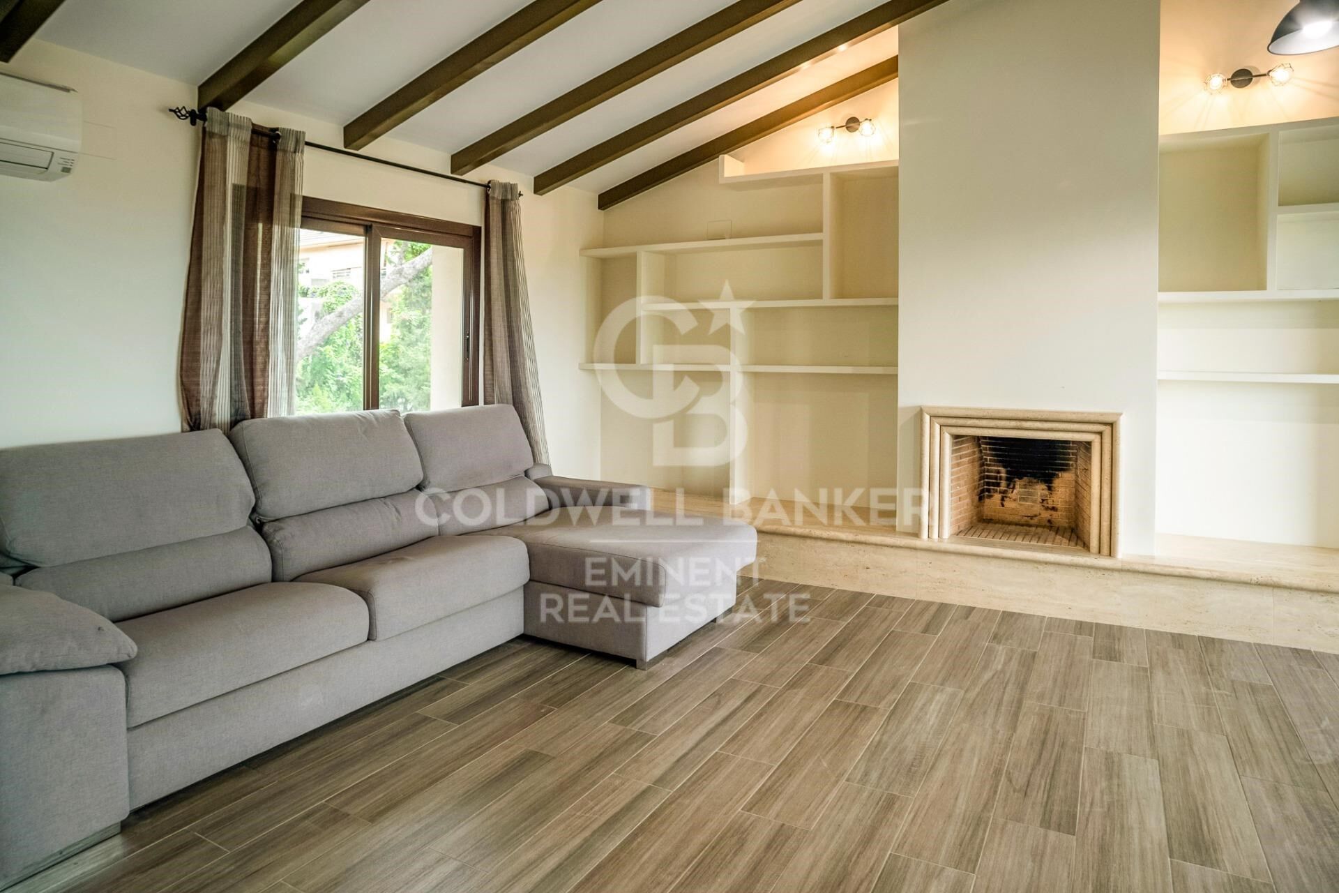 Chalet 9 habitaciones Venta Castelldefels