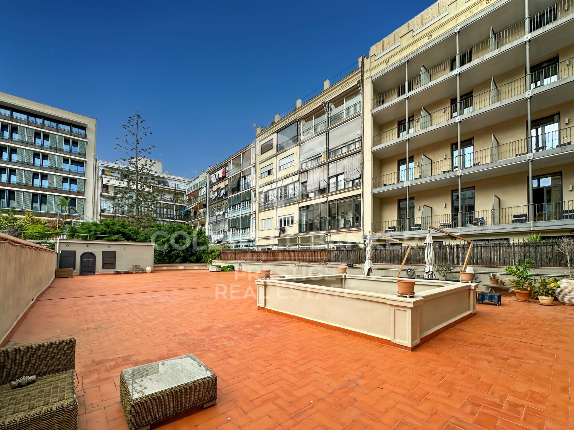 Exklusive Wohnung mit spektakulärer 374 m² Terrasse im Herzen des rechten Eixample-Viertels, Barcelona