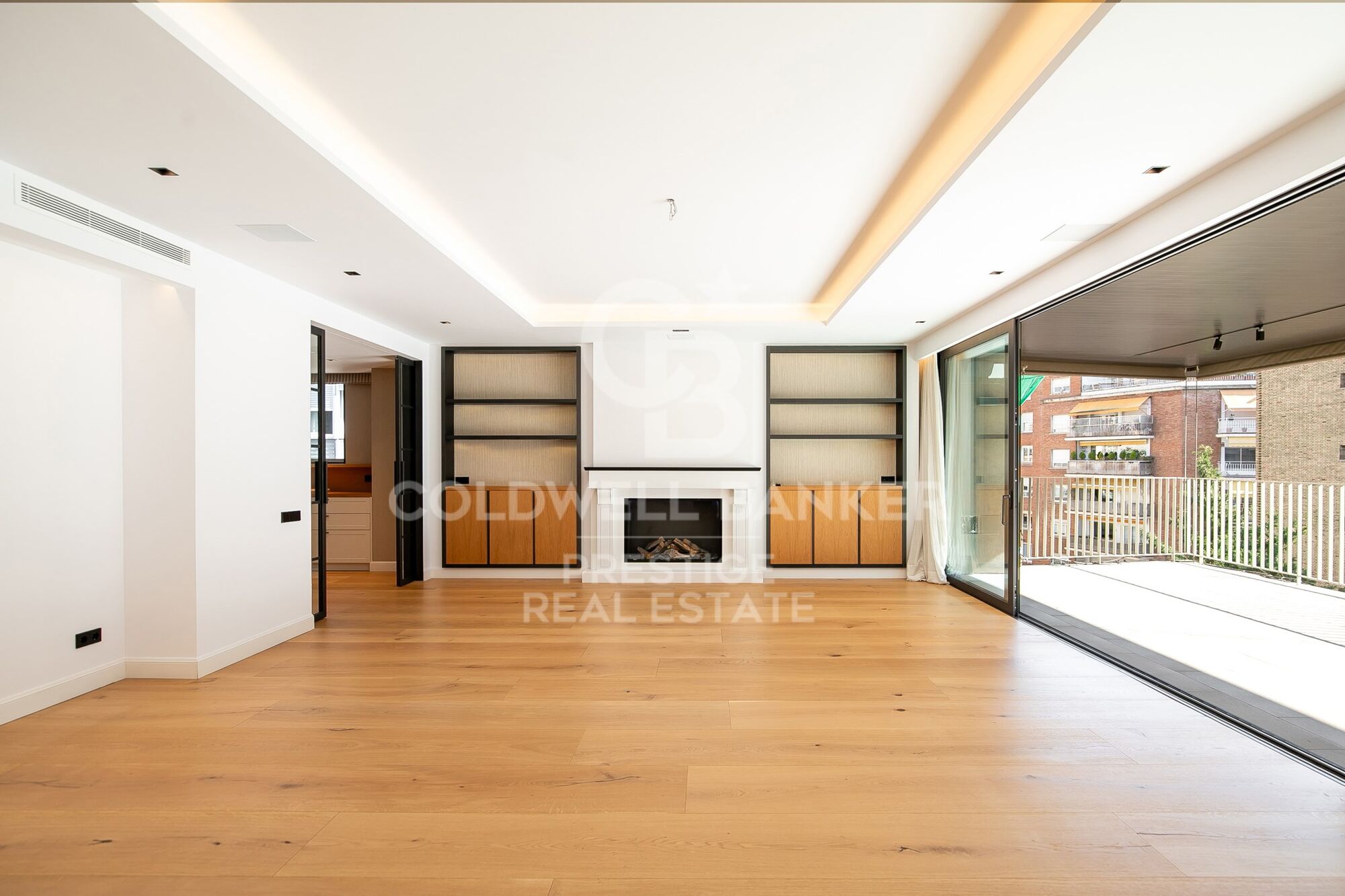 Impressive luxury apartment in the Turó Park area.