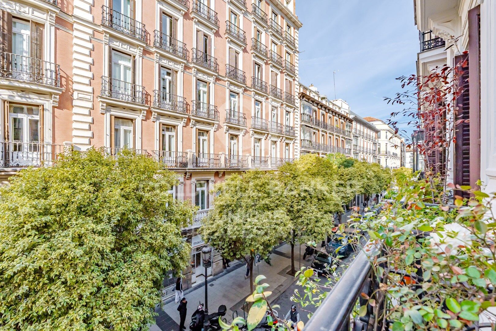Exklusiv renovierte Wohnung im Herzen des Barrio de Justicia in Madrid
