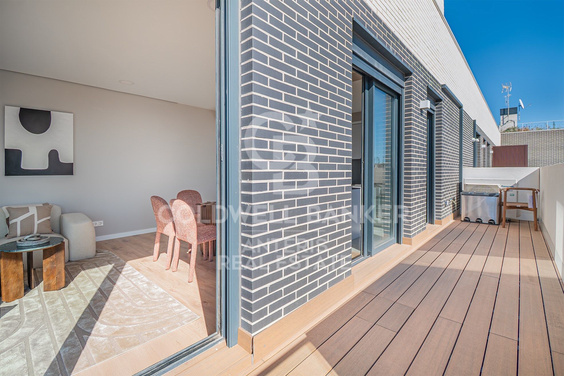 New development penthouse with parking, storage room, and communal swimming pool