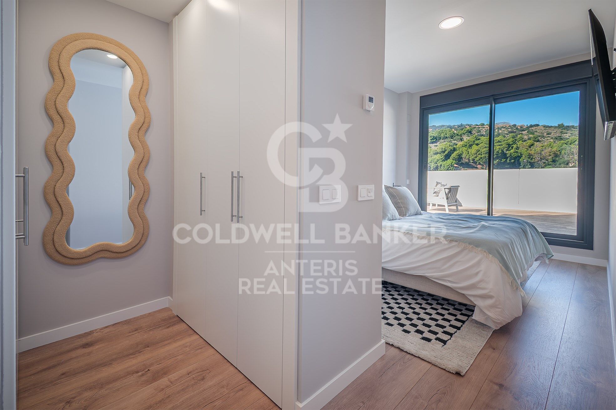 New development penthouse with parking, storage room, and communal swimming pool