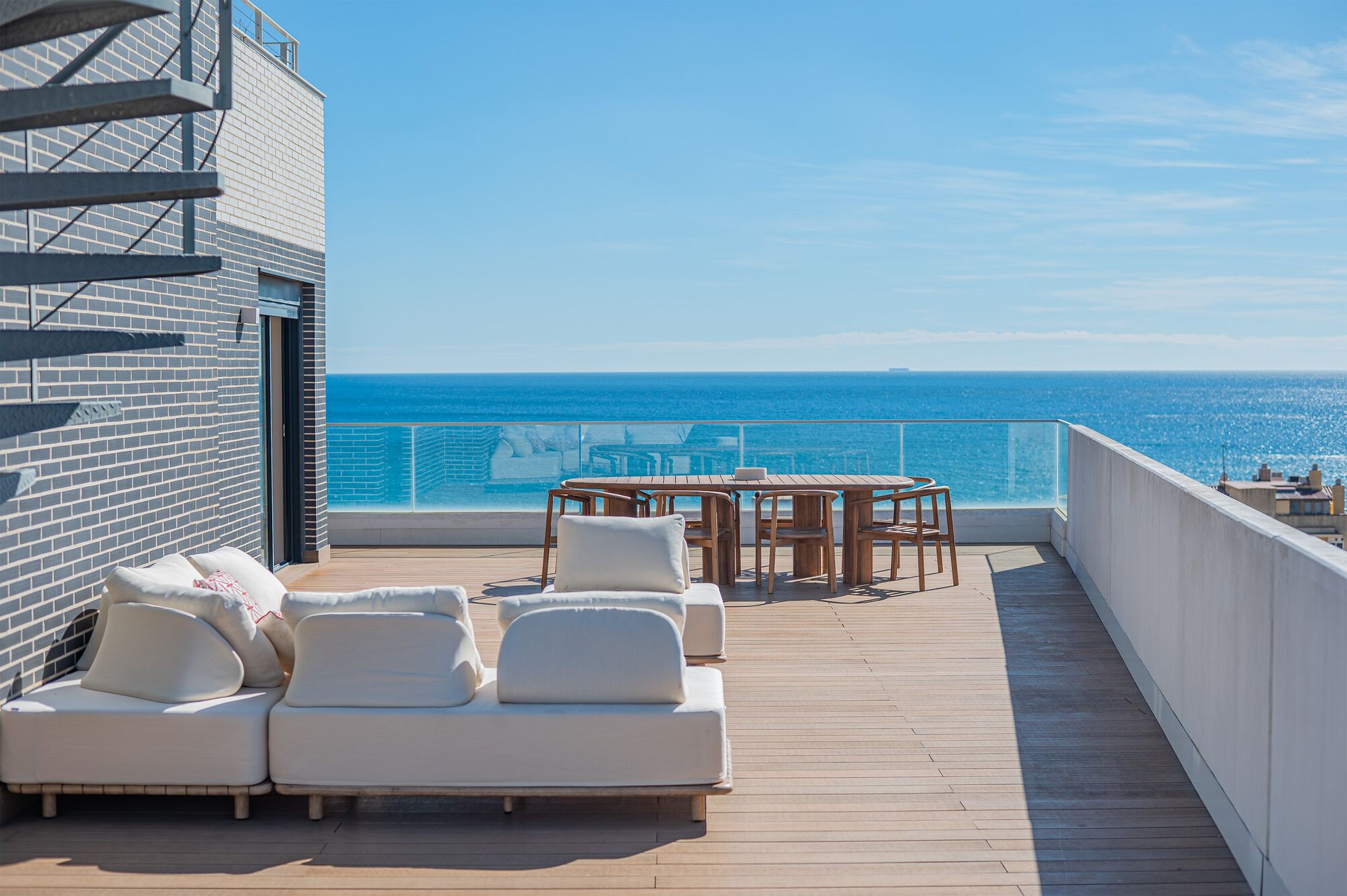 New development penthouse with parking, storage room, and communal swimming pool