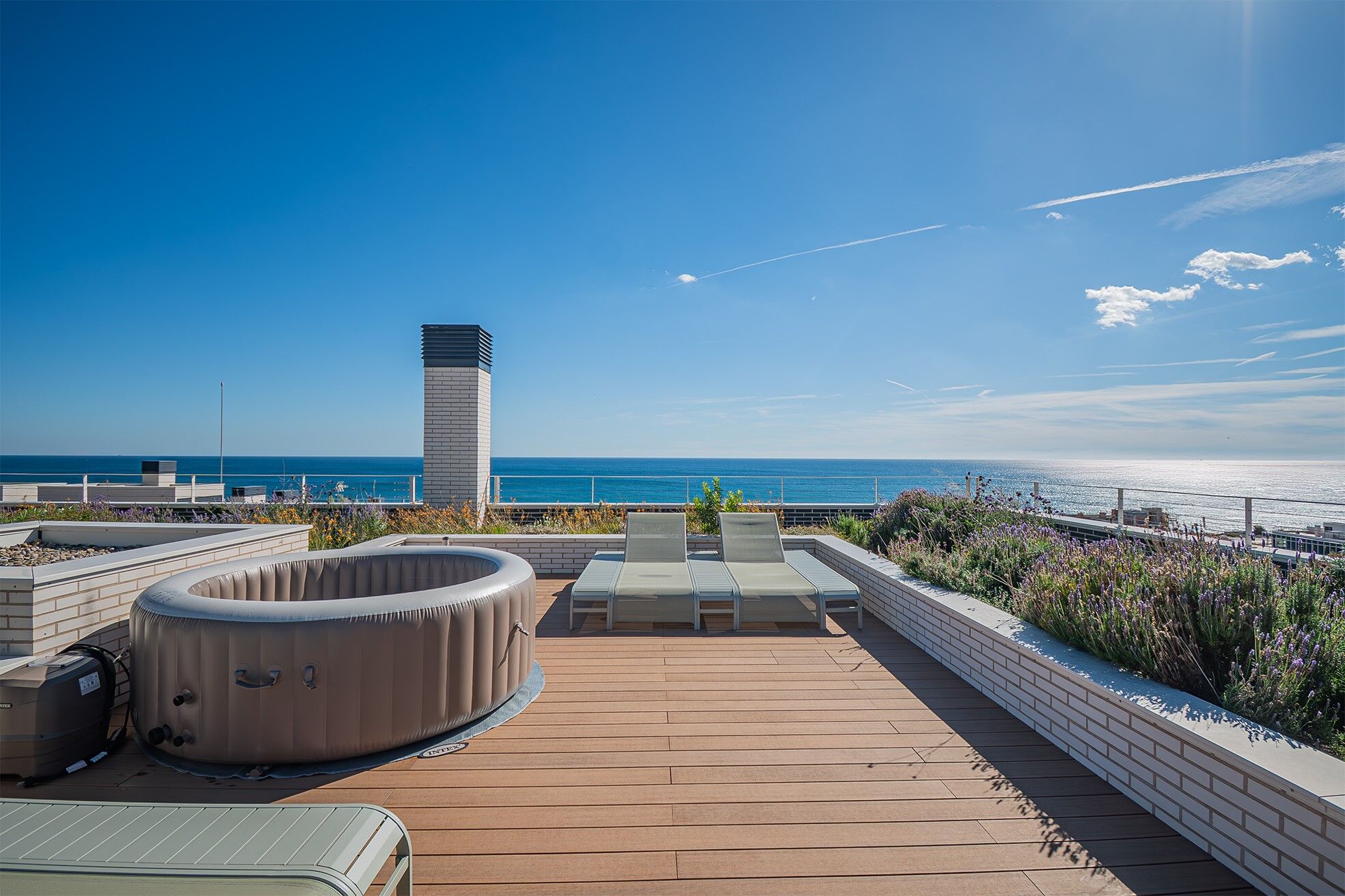 New development penthouse with parking, storage room, and communal swimming pool
