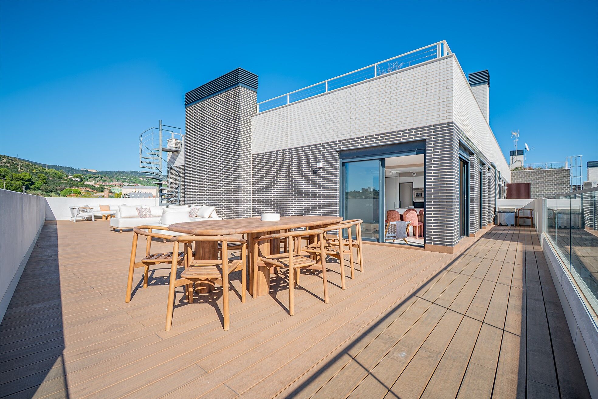 New development penthouse with parking, storage room, and communal swimming pool