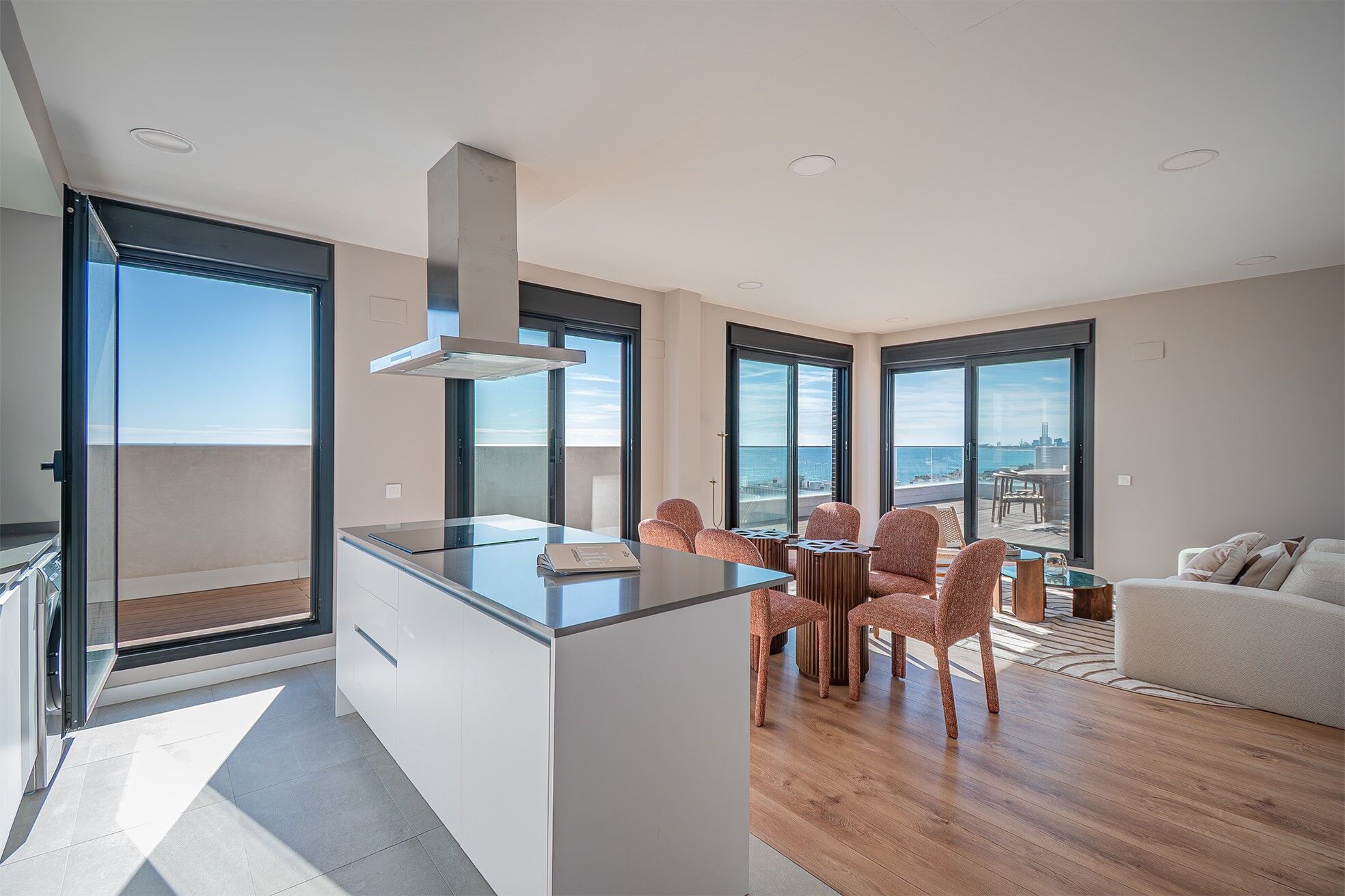 New development penthouse with parking, storage room, and communal swimming pool