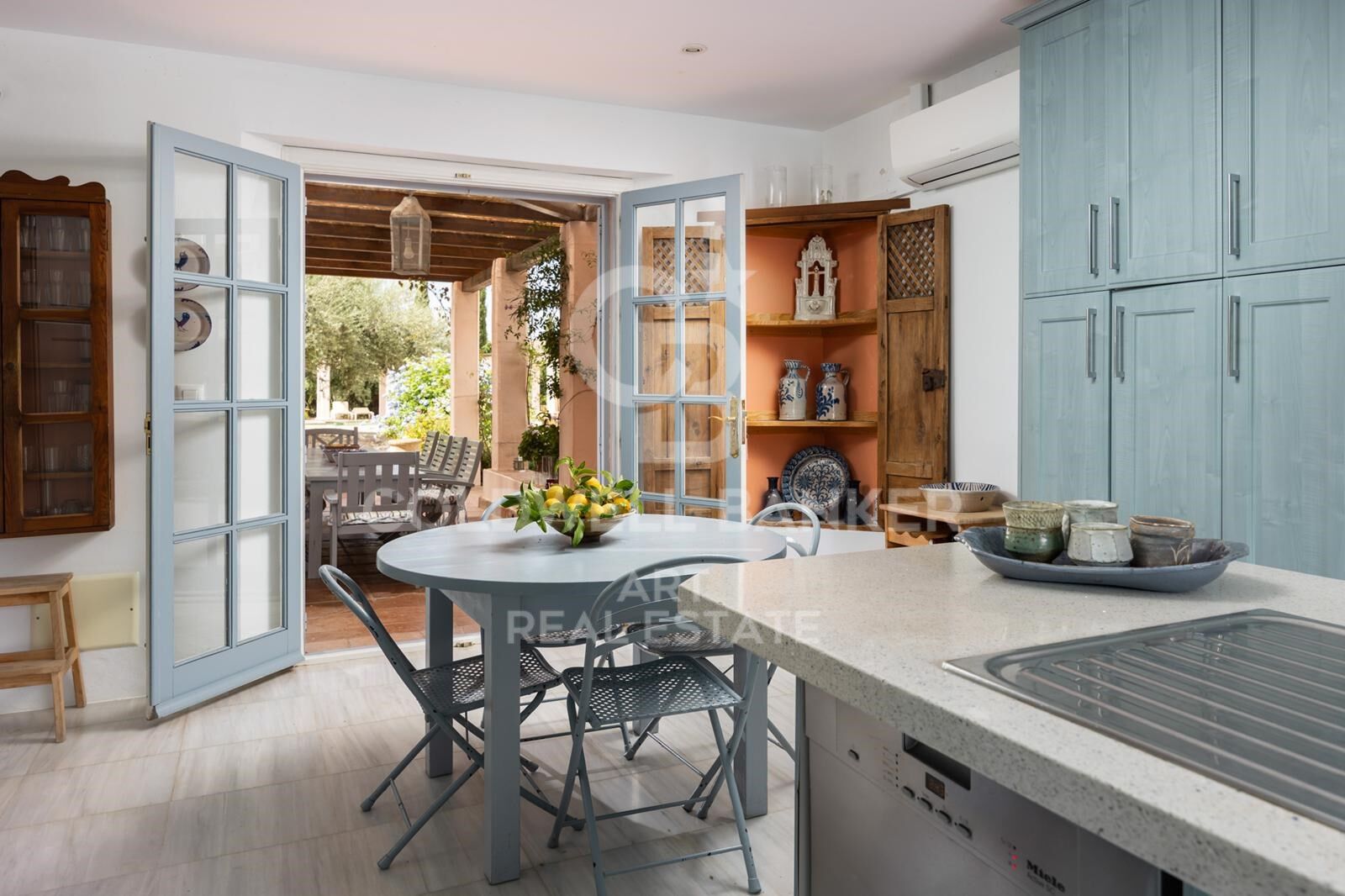 Zeitlose andalusische Luxusimmobilie in Marbella, Nueva Andalucía