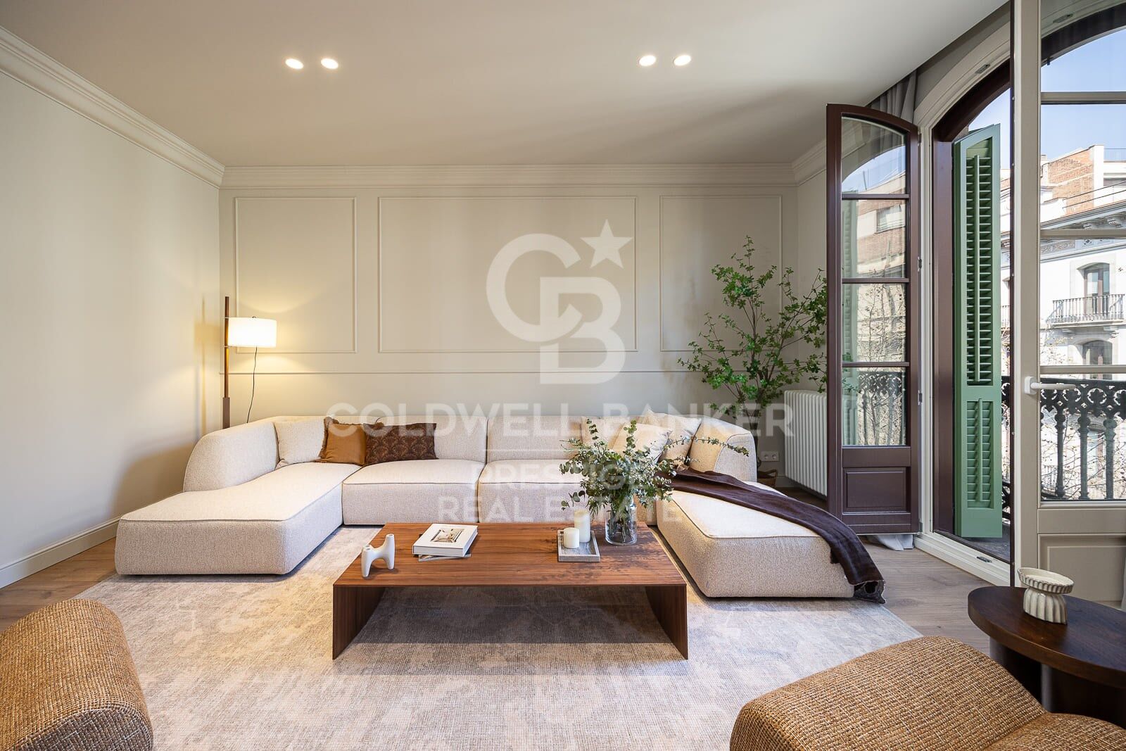 Appartement rénové avec terrasse à vendre dans le quartier de l'Eixample Derecho - Rue Pau Claris