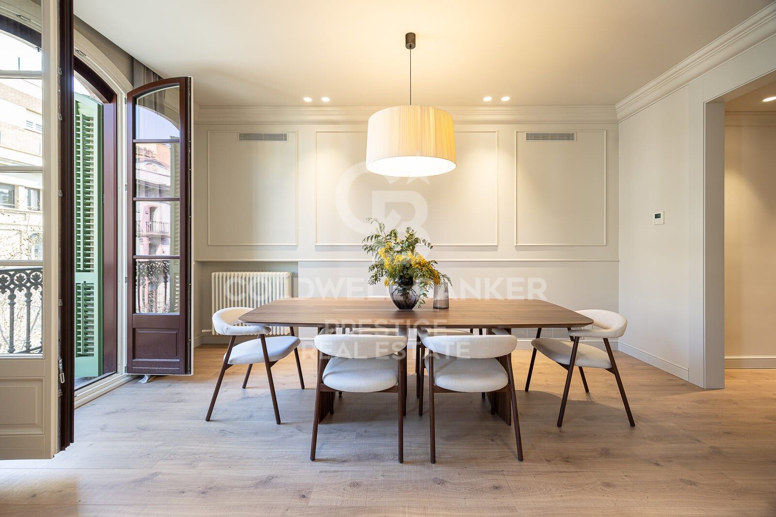 Appartement rénové avec terrasse à vendre dans le quartier de l'Eixample Derecho - Rue Pau Claris