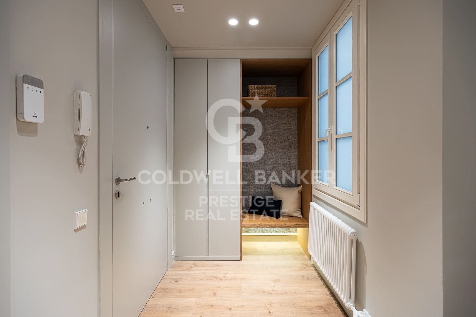 Appartement rénové avec terrasse à vendre dans le quartier de l'Eixample Derecho - Rue Pau Claris