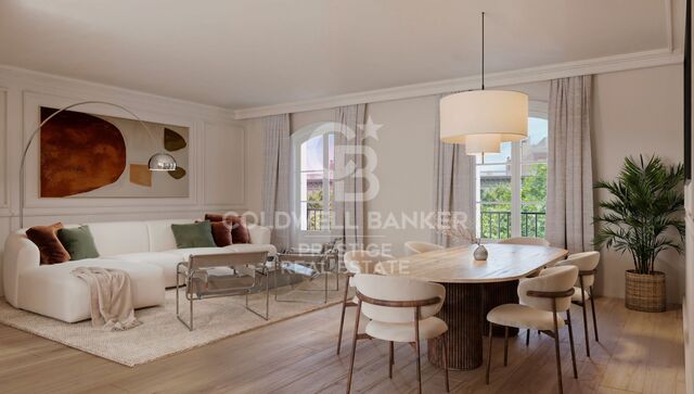 Renovated Apartment with terrace for Sale in Eixample Derecho - Pau Claris Street