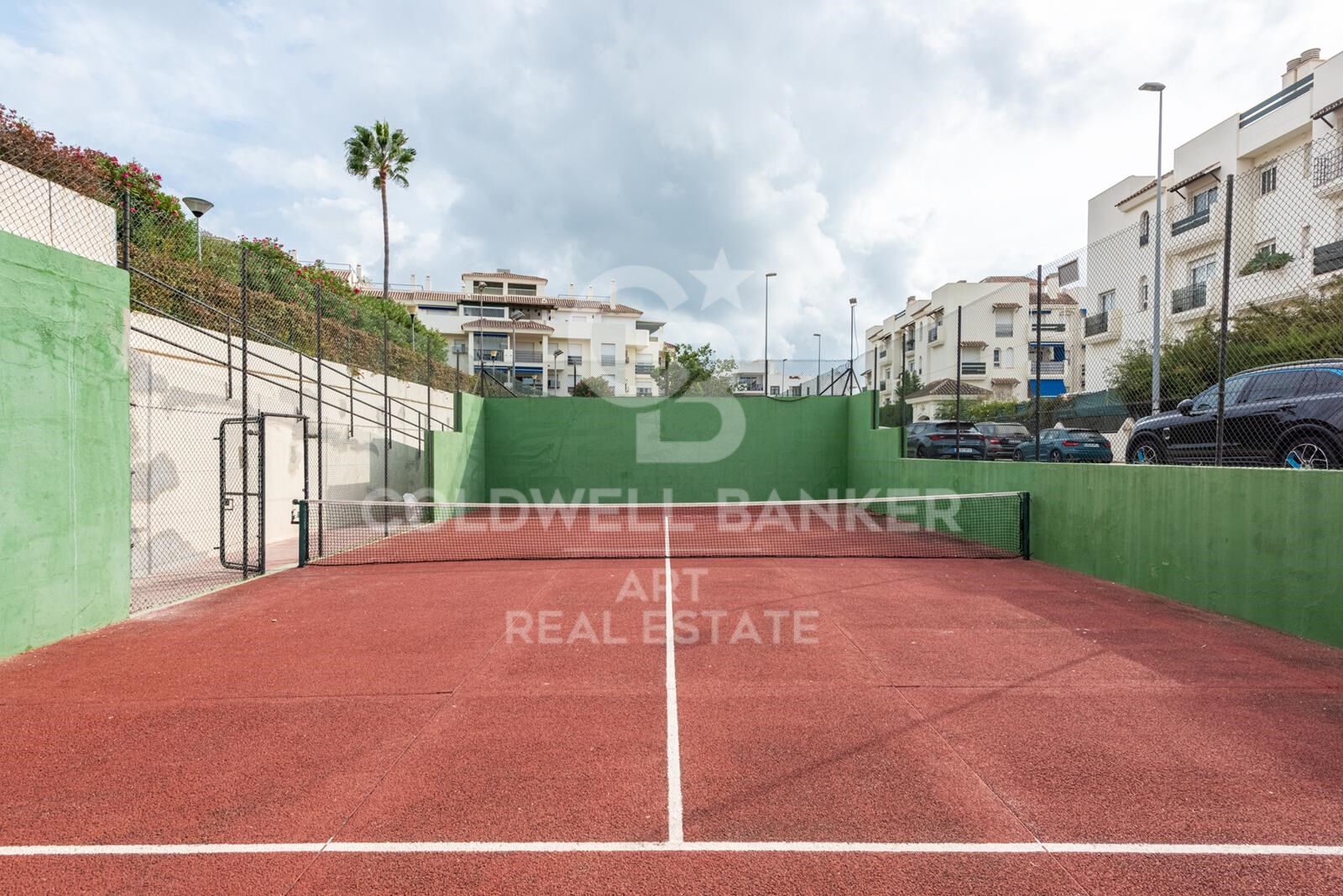 Elegant 2-Bedroom Apartment in Nueva Andalucía, Marbella