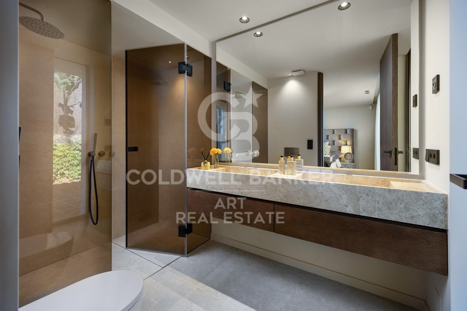 Villa de Luxe Moderne avec Sérénité Tropicale