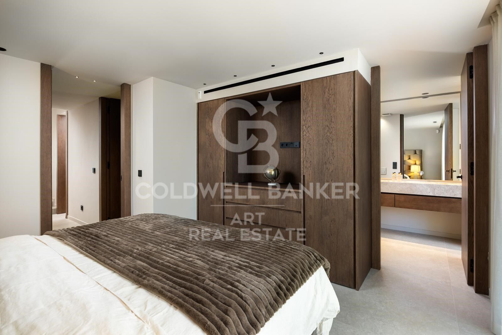 Villa de Luxe Moderne avec Sérénité Tropicale