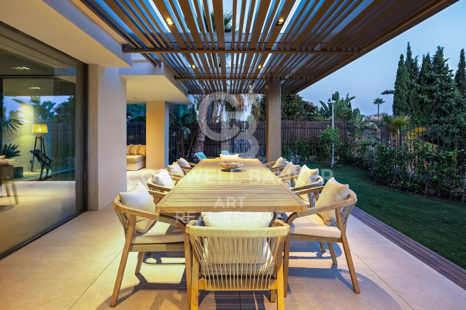 Villa de Luxe Moderne avec Sérénité Tropicale