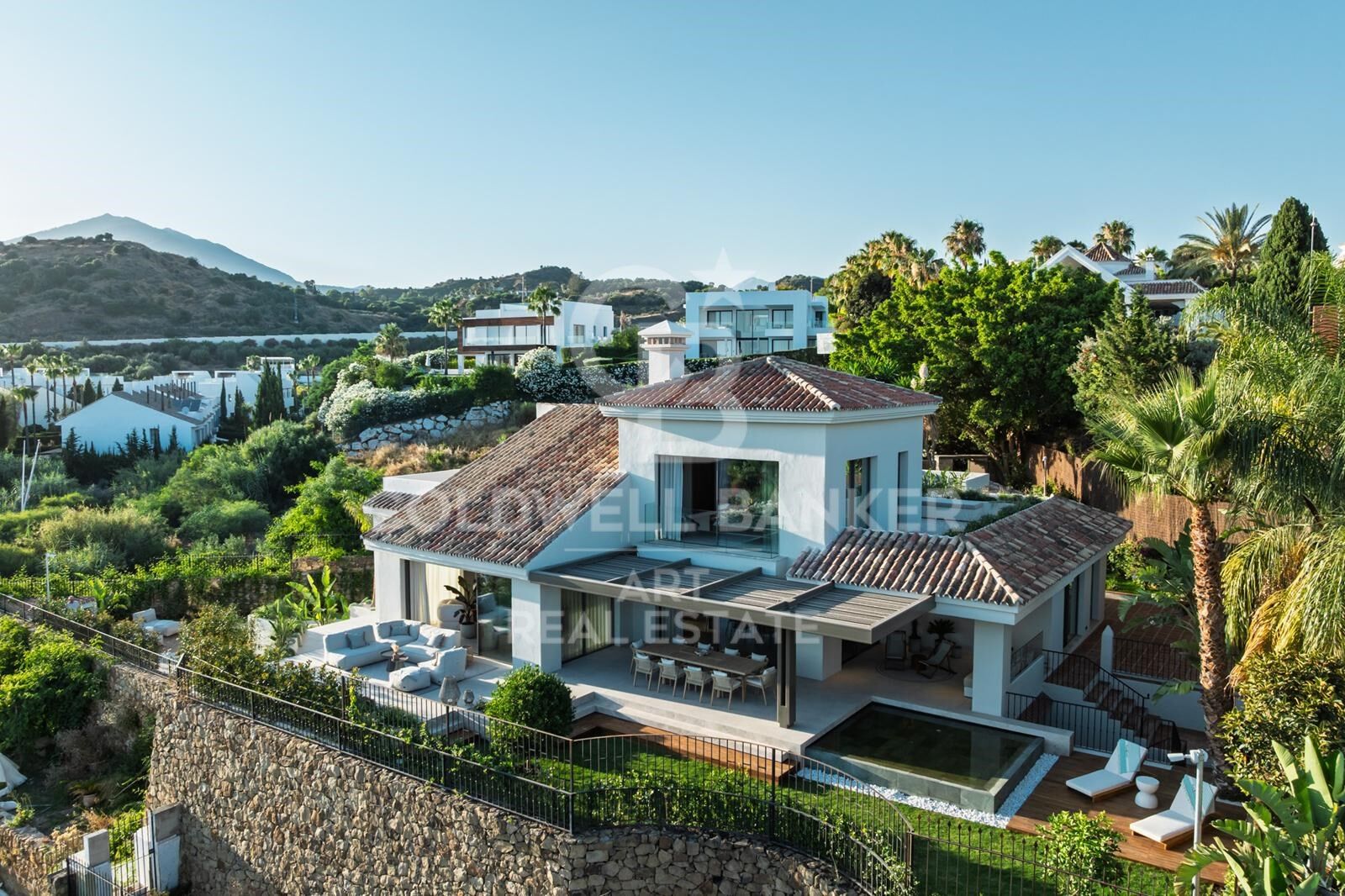 Villa de Luxe Moderne avec Sérénité Tropicale