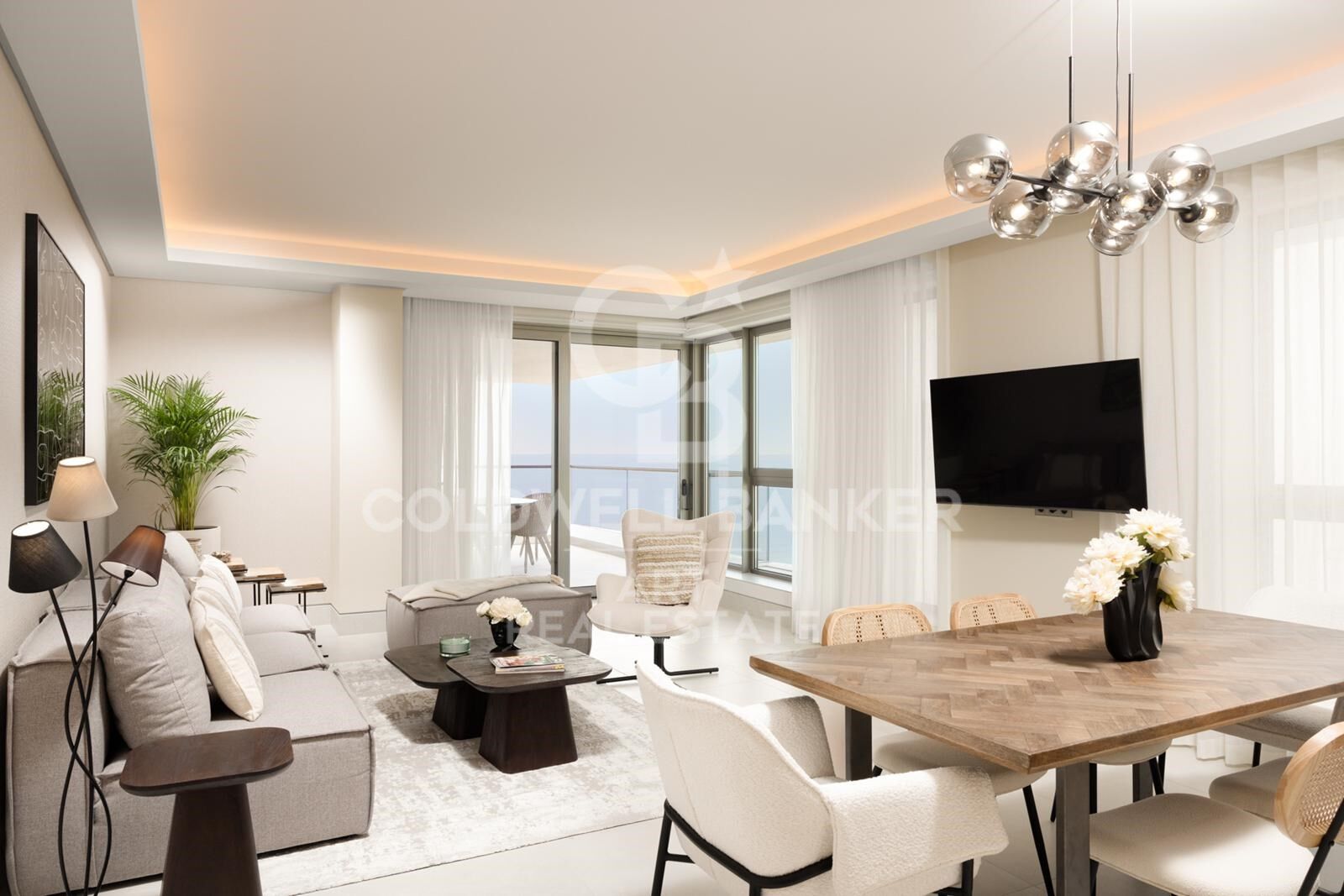 Appartement de Luxe en Bord de Mer avec Vue Panoramique sur la Méditerranée