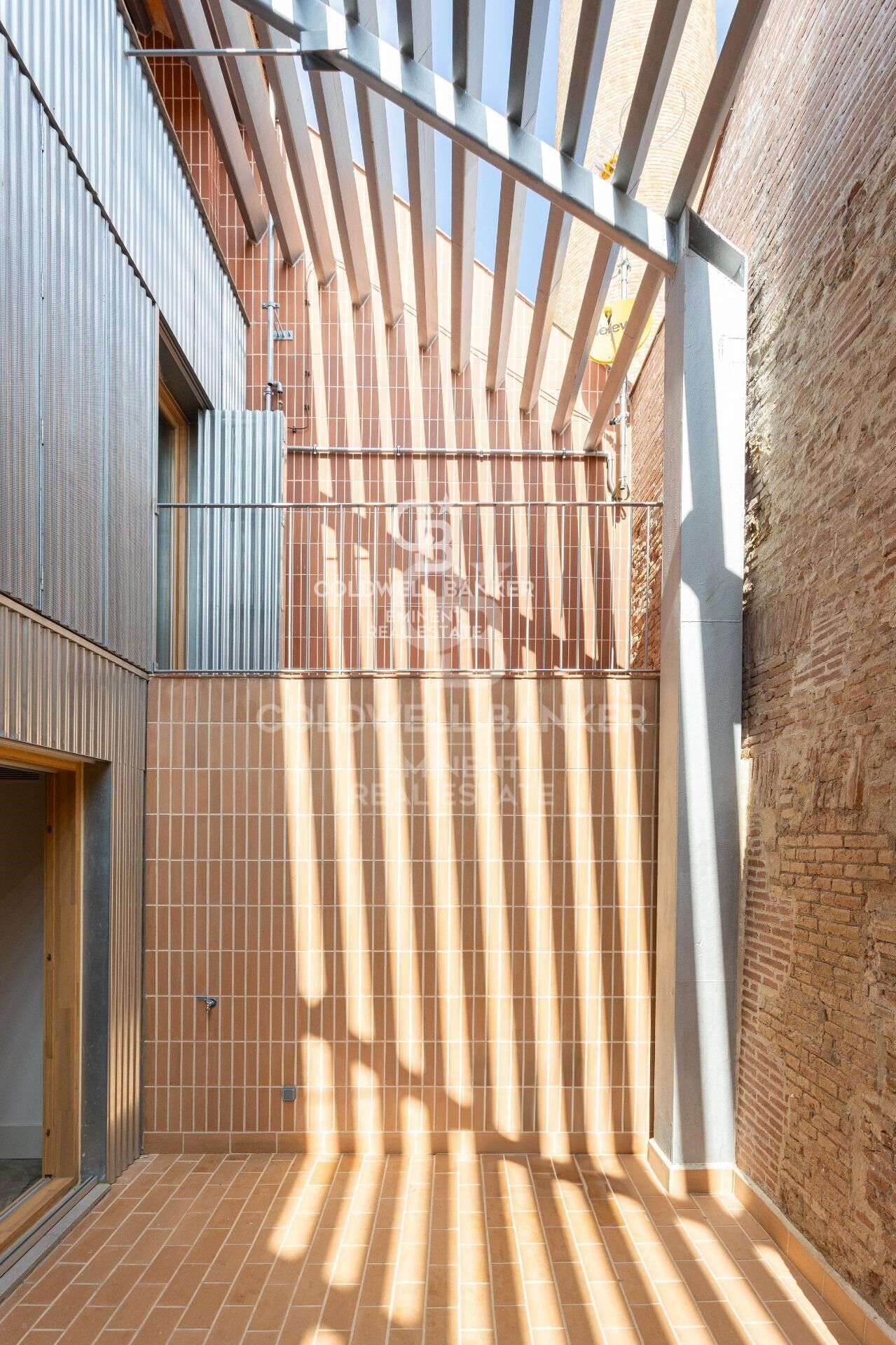 Duplex-Loft mit privatem Garten in der Nave C - Can Ricart Lofts