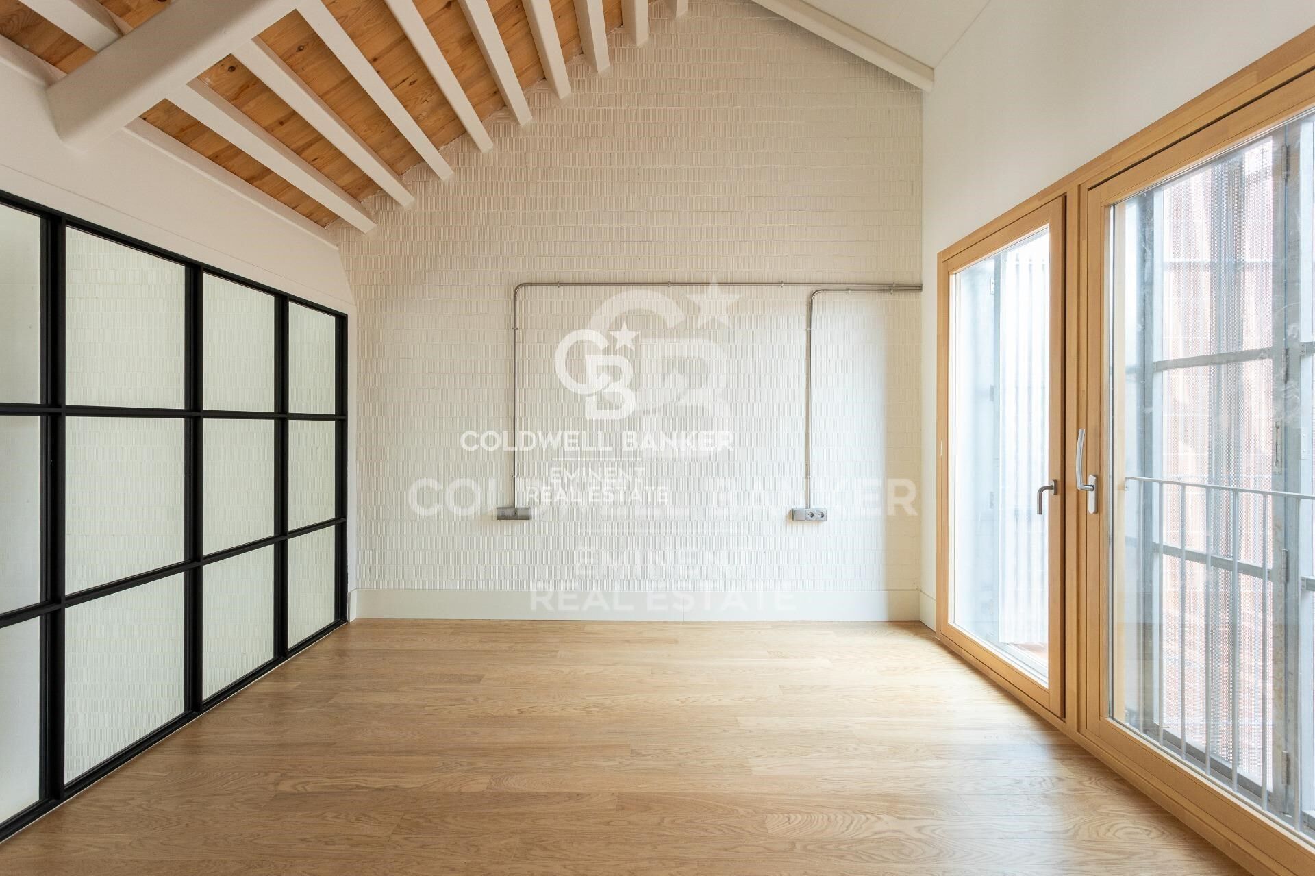 Duplex-Loft mit privatem Garten in der Nave C - Can Ricart Lofts
