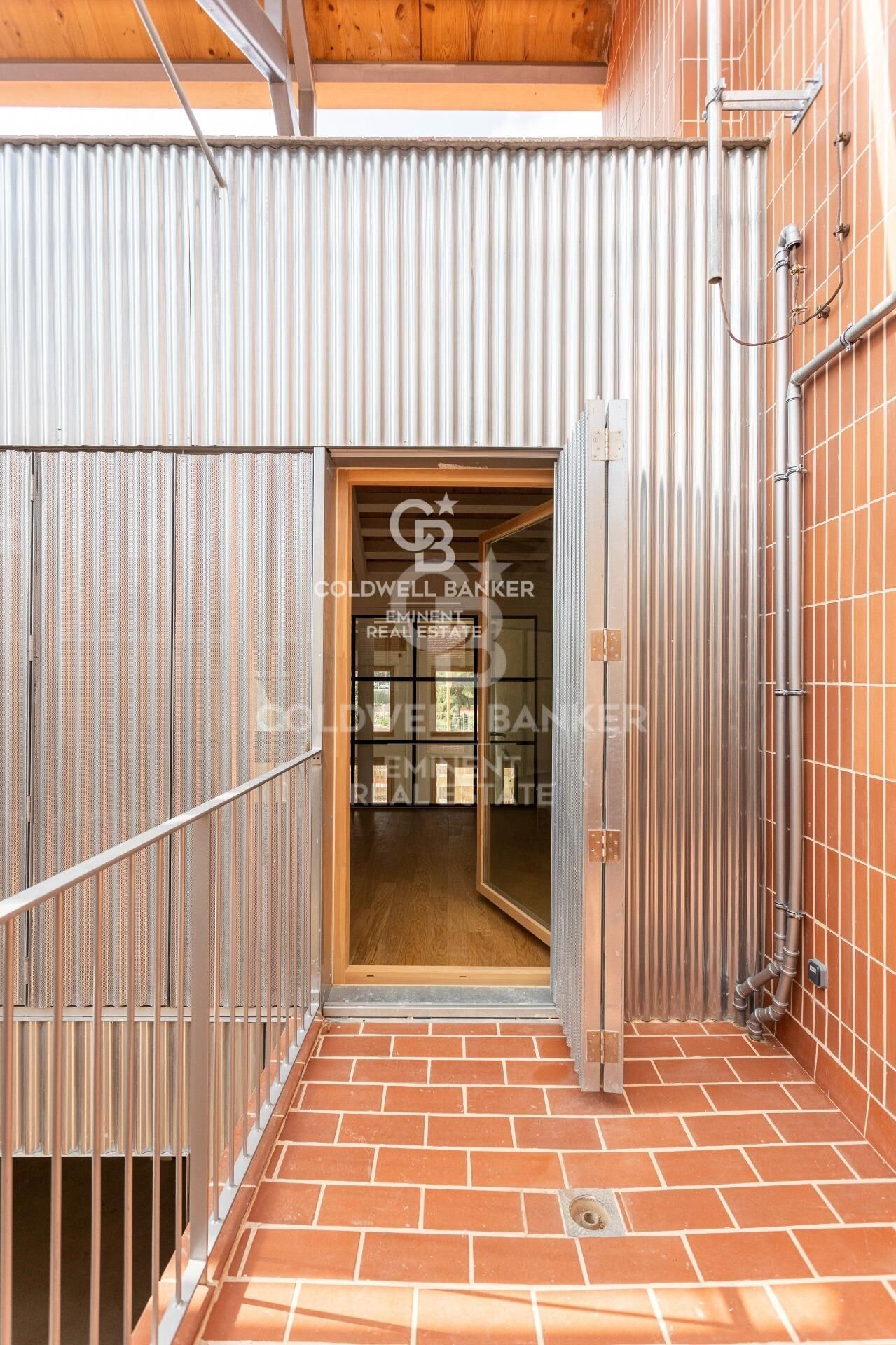 Loft duplex avec jardin privé dans la Nave C - Can Ricart Lofts