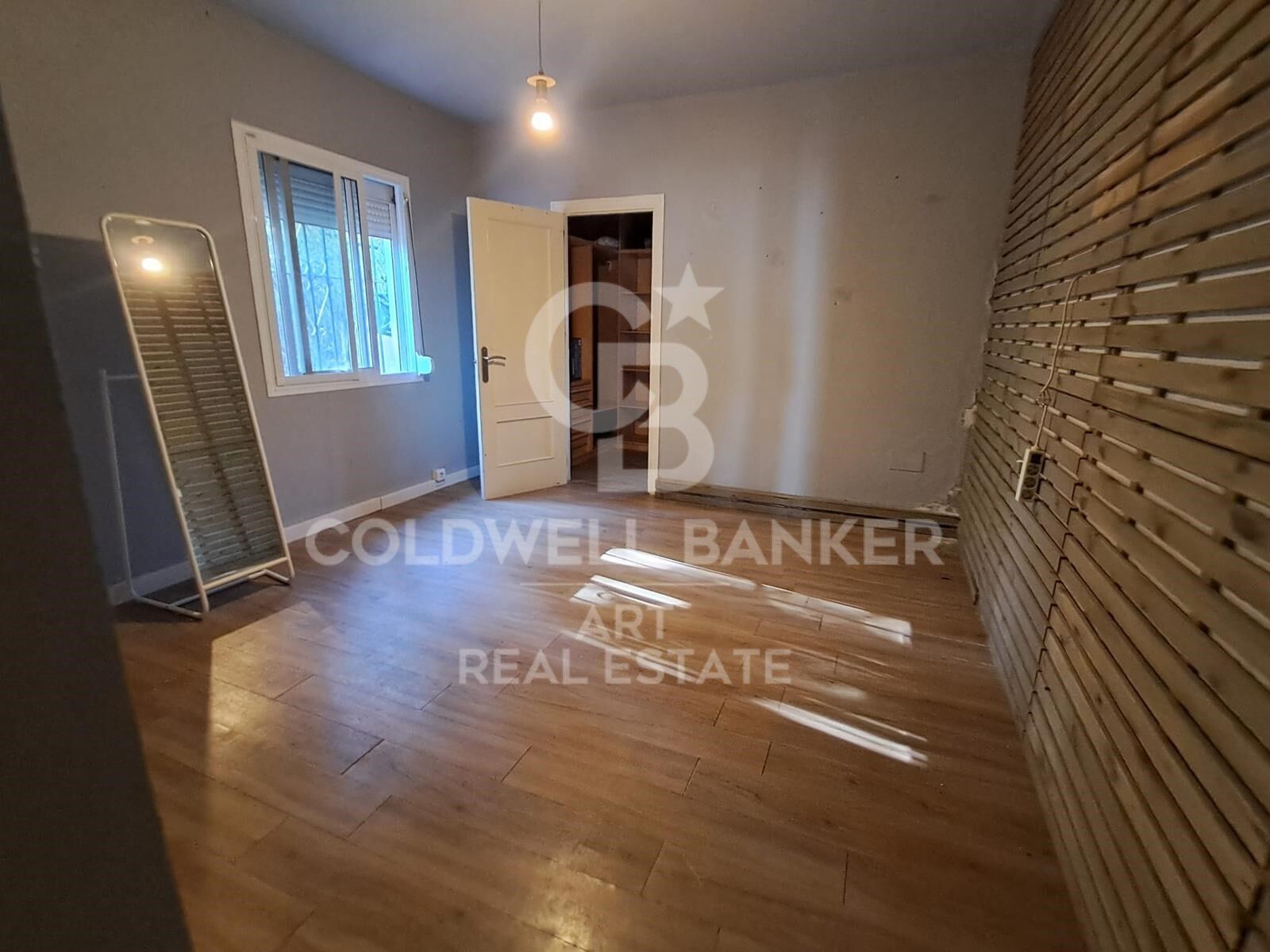 Investment potential: villa to reform or rebuild in El Paraíso Medio, Estepona