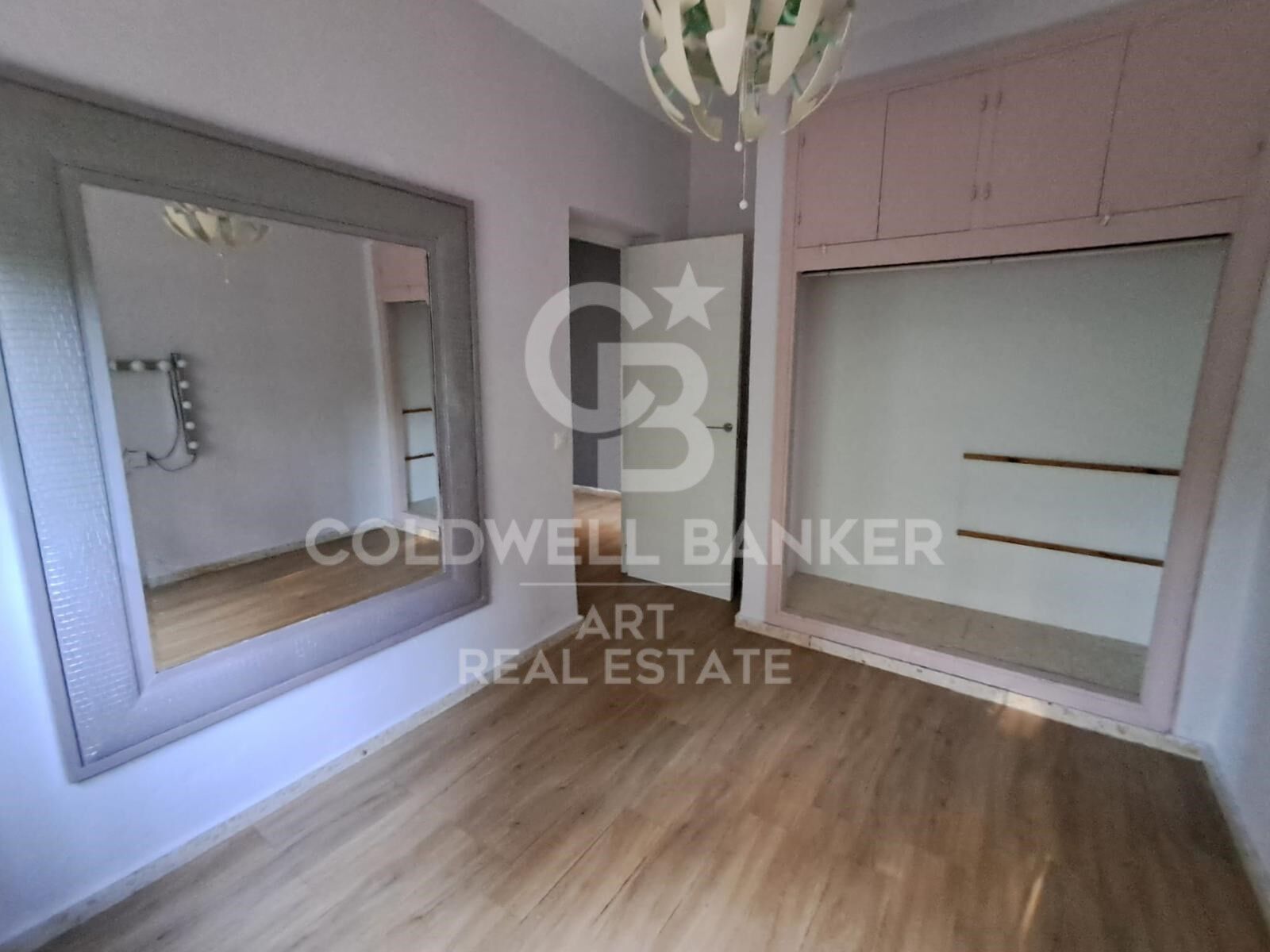 Investment potential: villa to reform or rebuild in El Paraíso Medio, Estepona