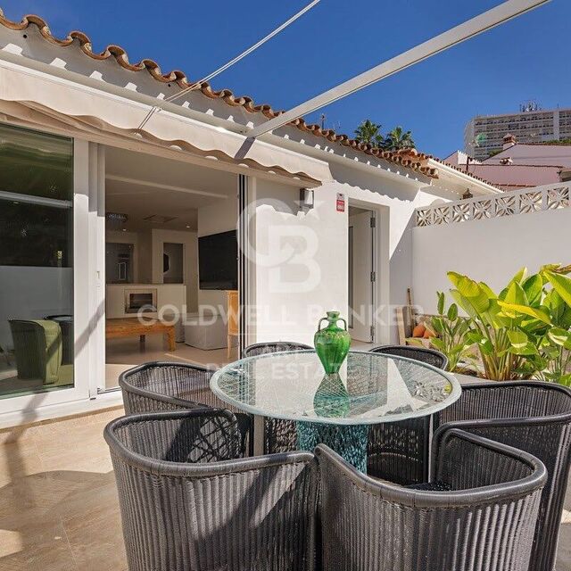 Elegancia moderna: encantadora casa adosada en Nueva Andalucía, Marbella