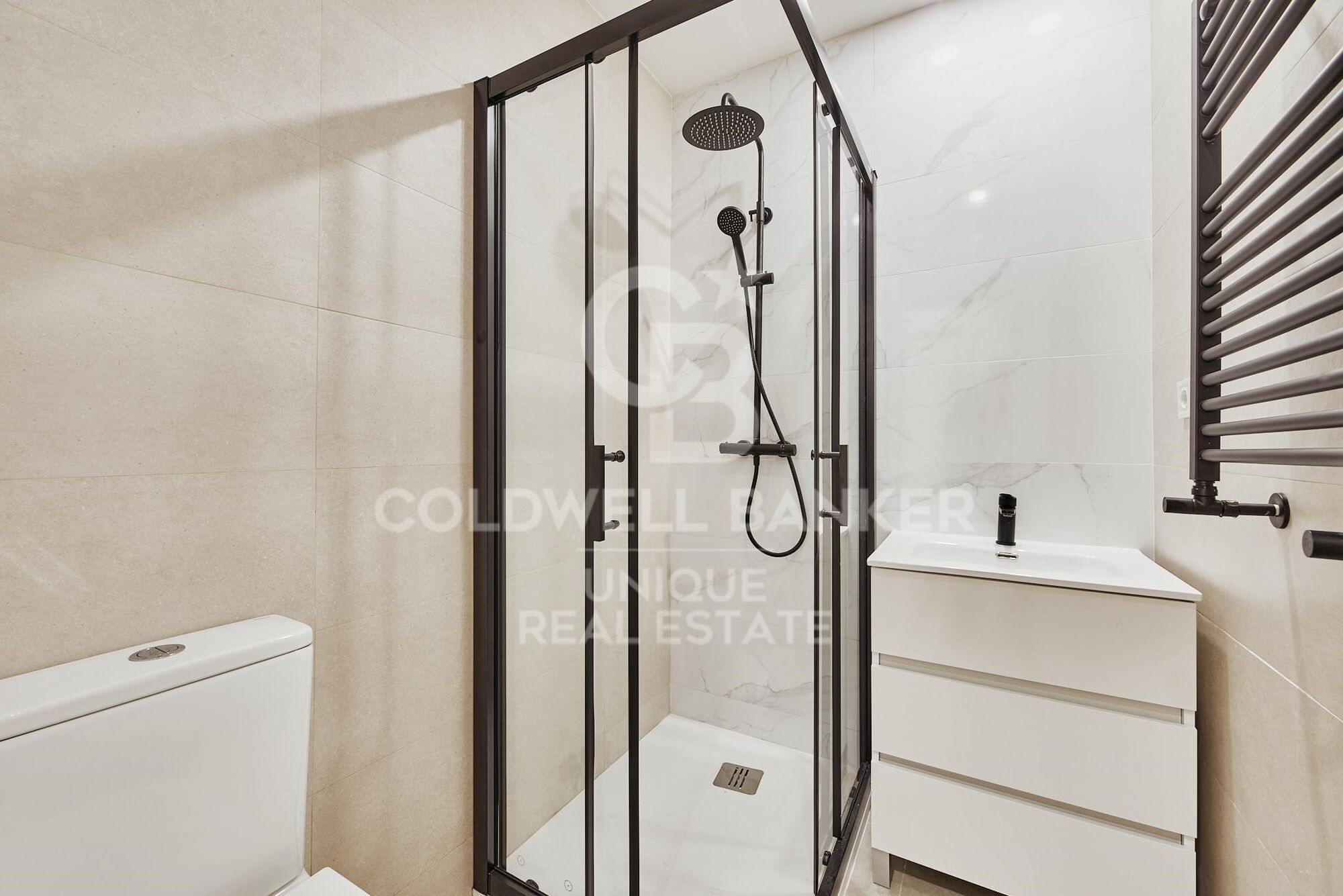 Charming 2-Bedroom Apartment in Arapiles, Madrid