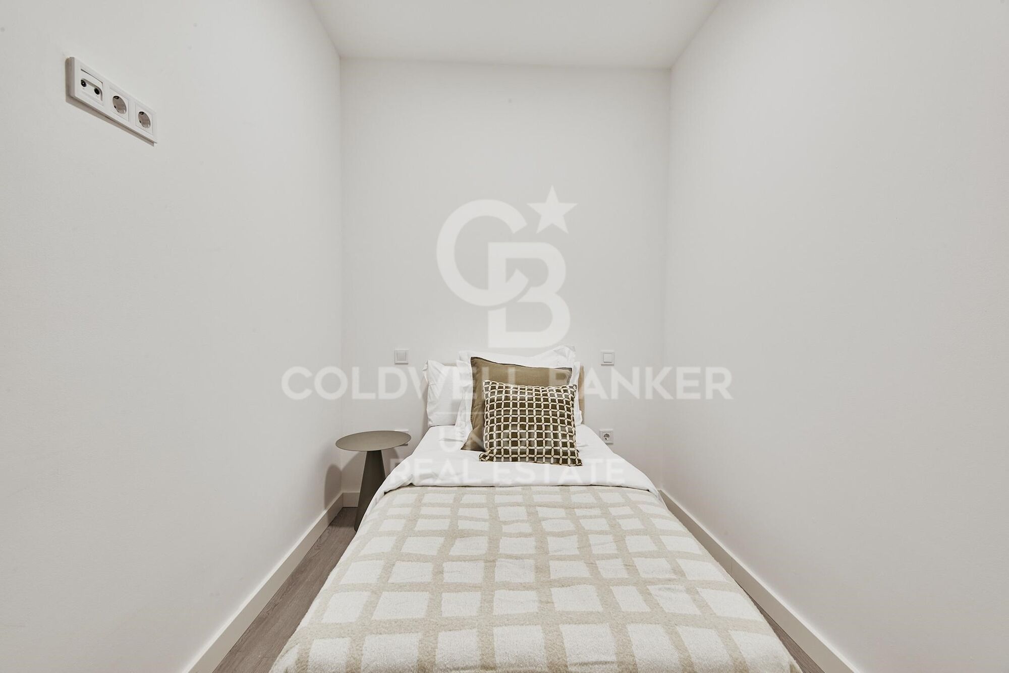 Charming 2-Bedroom Apartment in Arapiles, Madrid